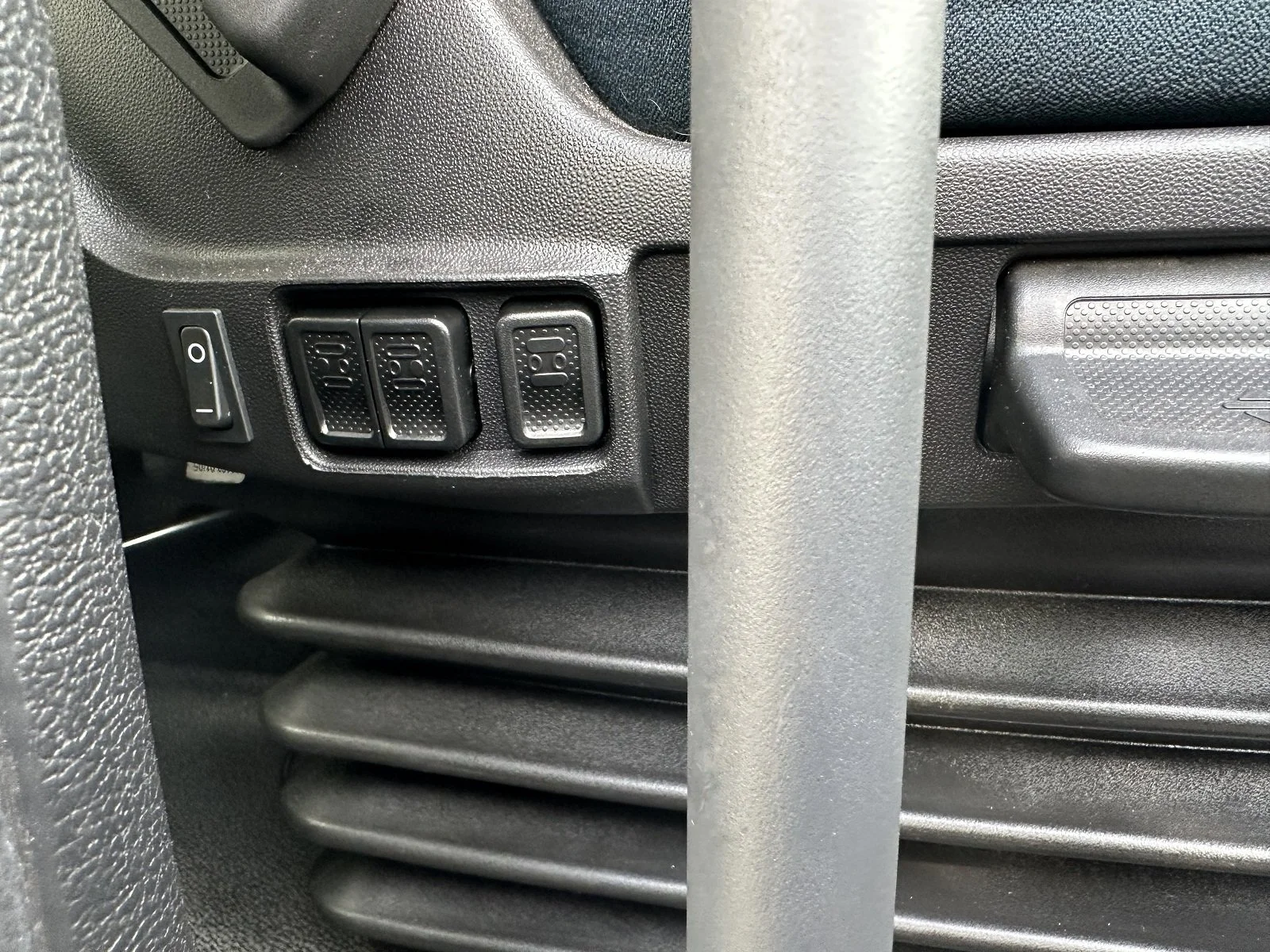 PLEASE SCROLL LEFT - RIGHT ON IMAGES