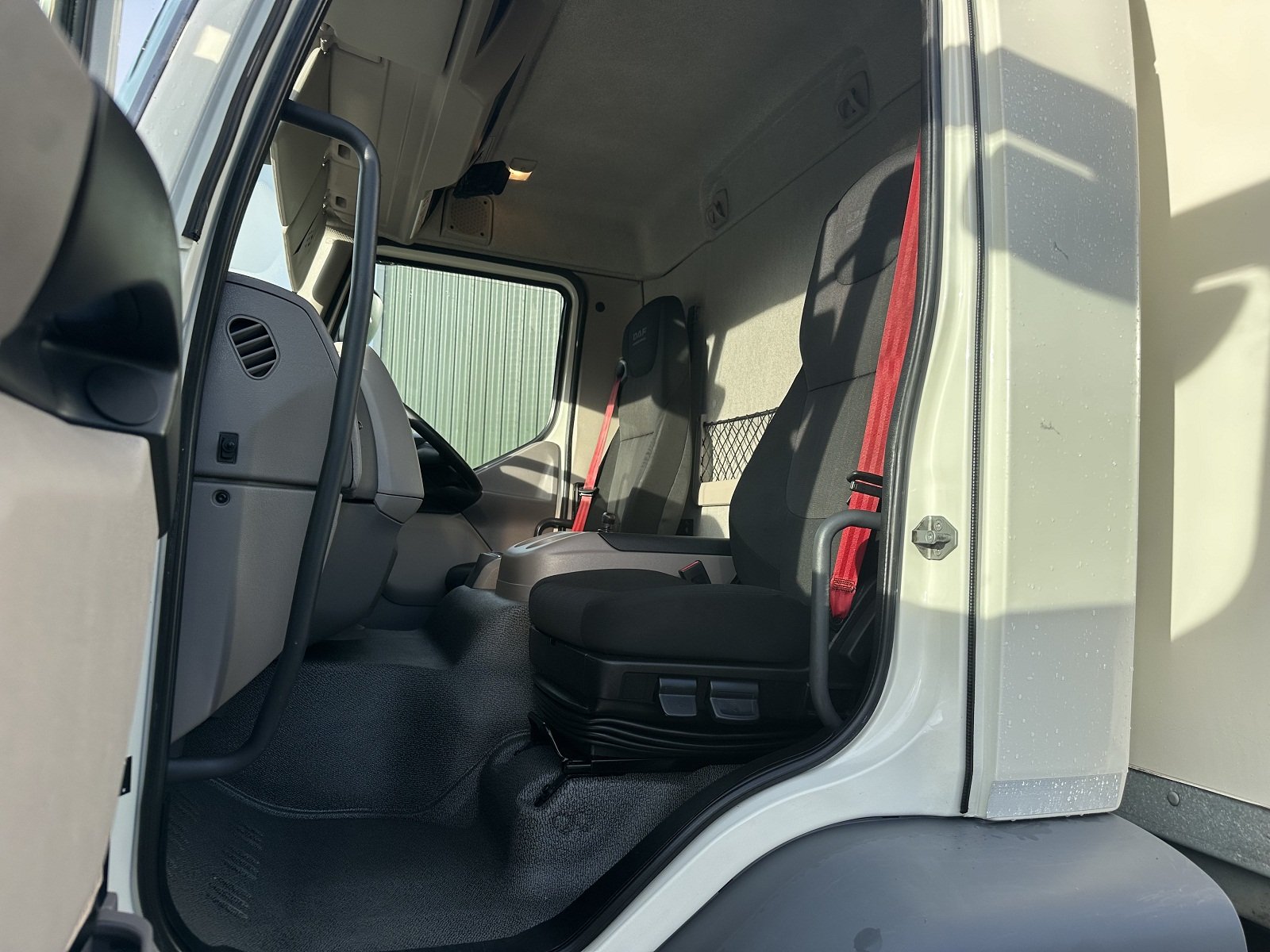 PLEASE SCROLL LEFT - RIGHT ON IMAGES