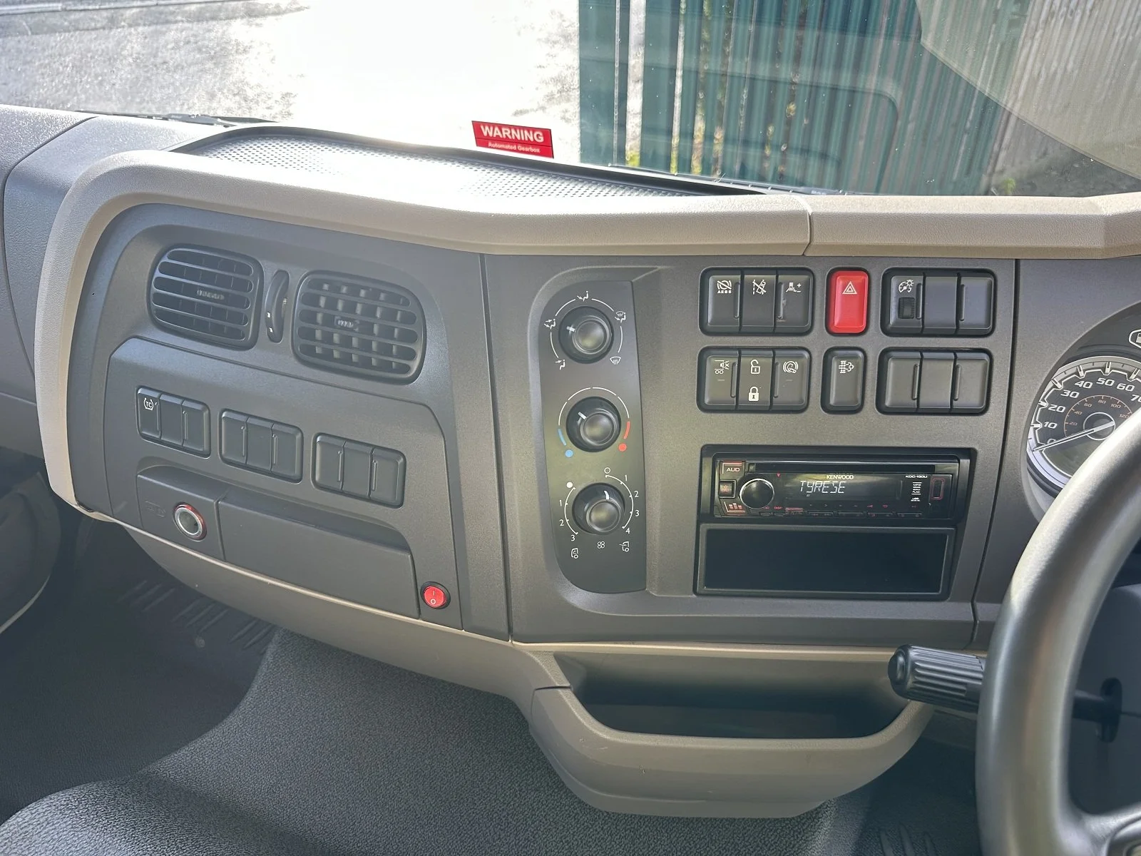 PLEASE SCROLL LEFT - RIGHT ON IMAGES