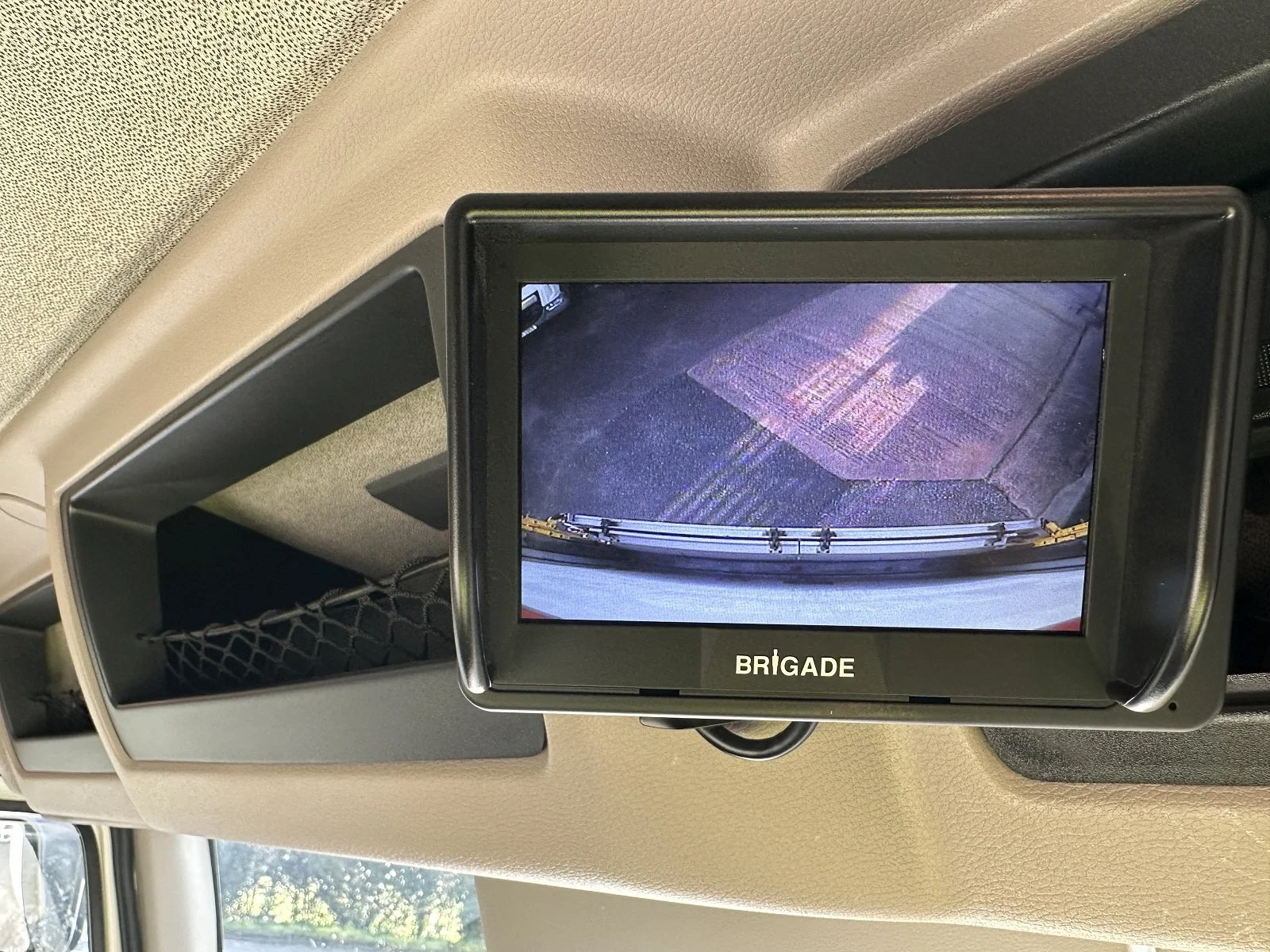 PLEASE SCROLL LEFT - RIGHT ON IMAGES