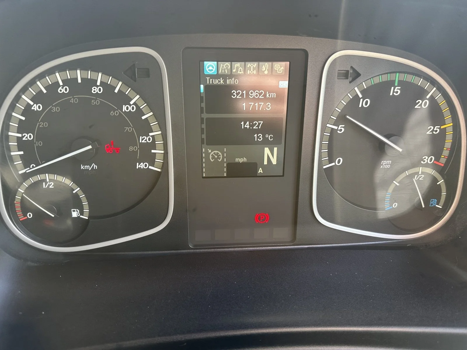 PLEASE SCROLL LEFT - RIGHT ON IMAGES