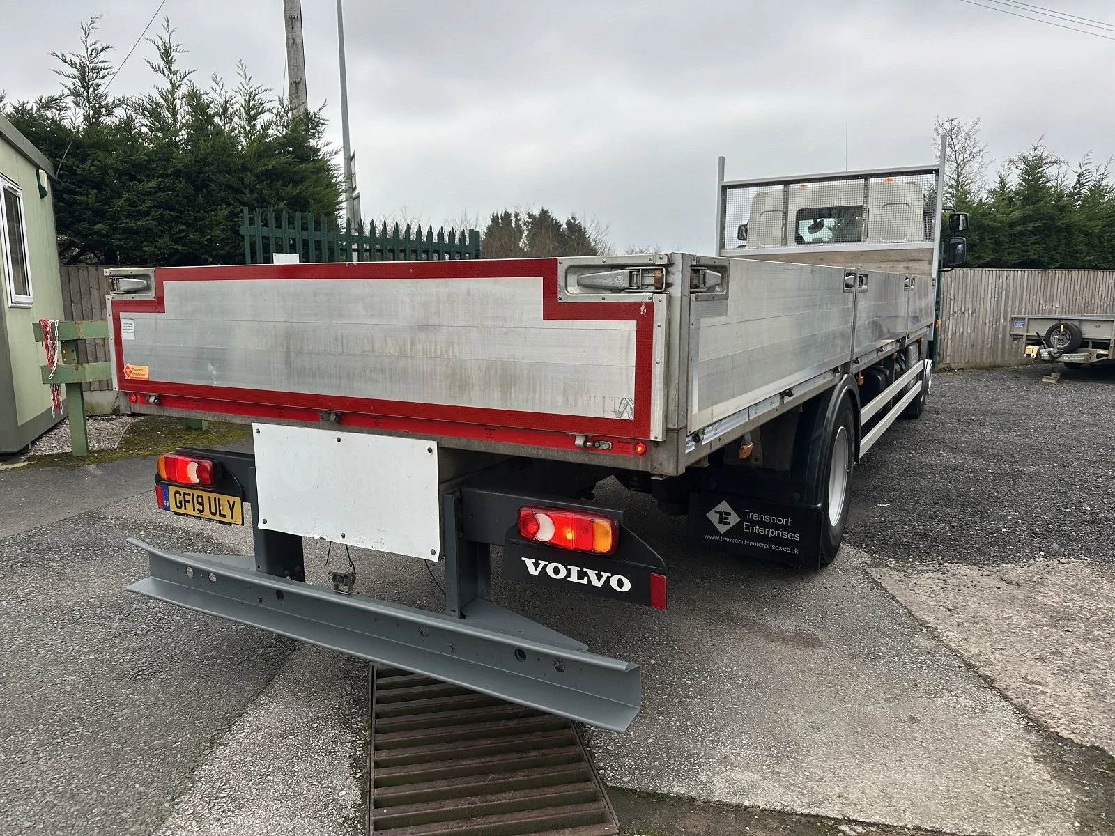 PLEASE SCROLL LEFT - RIGHT ON IMAGES