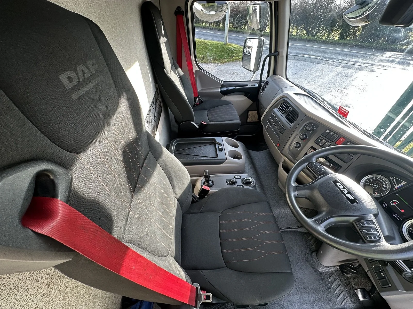 PLEASE SCROLL LEFT - RIGHT ON IMAGES