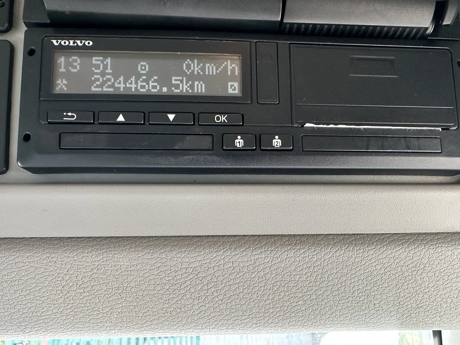 PLEASE SCROLL LEFT - RIGHT ON IMAGES