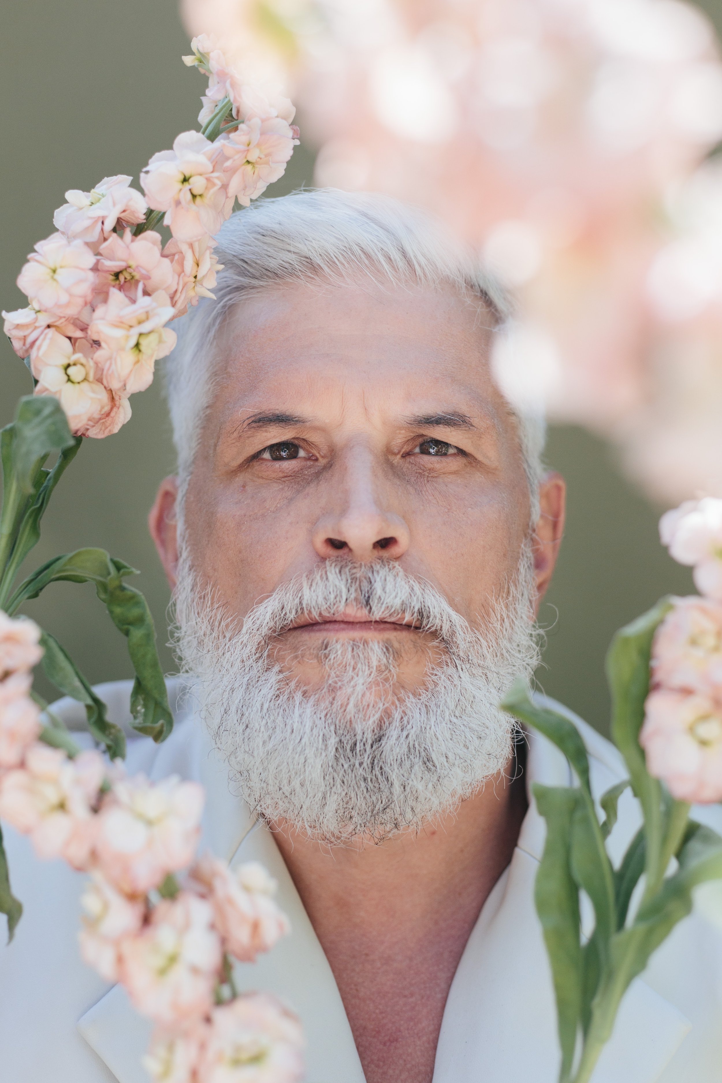 homme âgé mannequin modèle barbe 