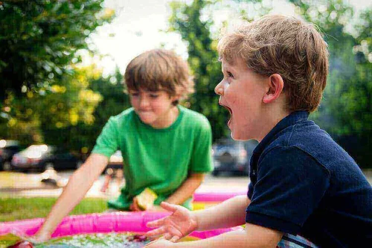 CASTING PETIT GARÇON MOINS DE 10 ANS POUR UN LONG-MÉTRAGE