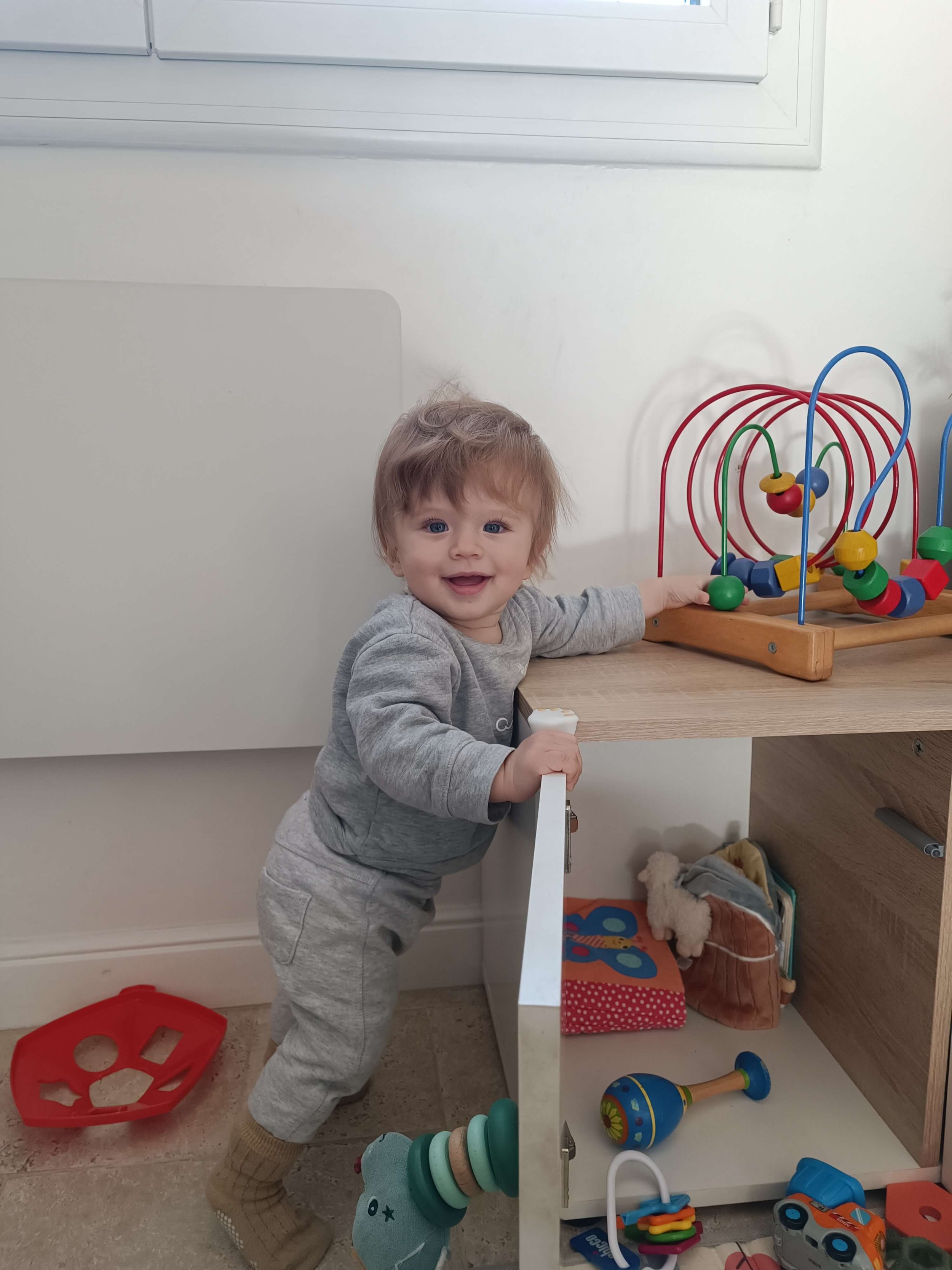 "LÉO"