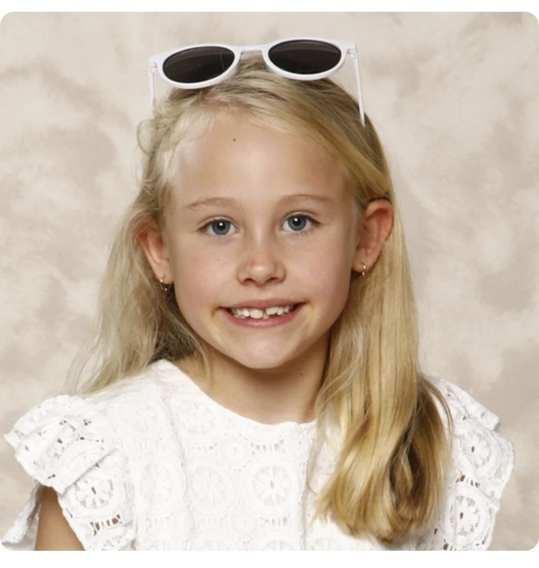 “ELLA” 