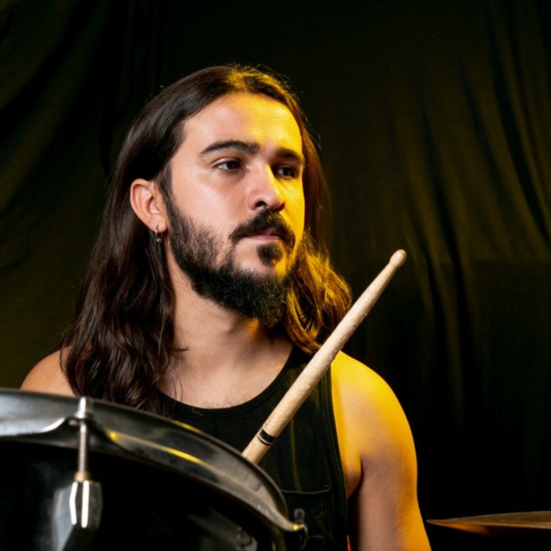 CASTING COMÉDIEN – JOUEUR DE BATTERIE (20–30 ANS)