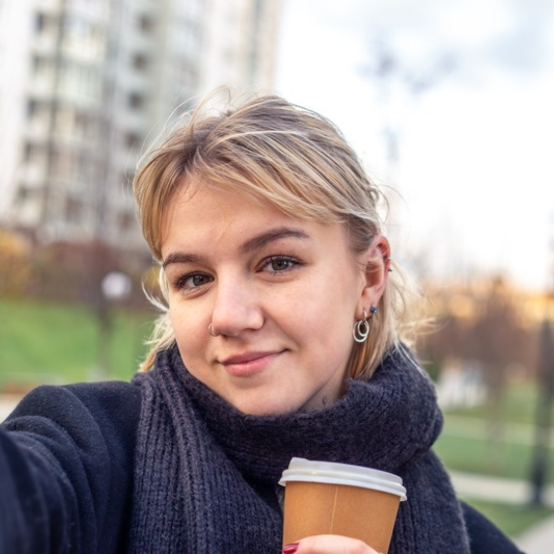 CASTING MODÈLES FÉMININS (18–30 ANS)