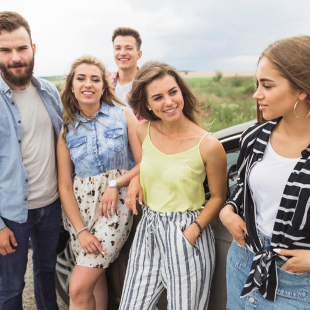 CASTING PETITS ROLES AVEC REPLIQUES (H/F - 20 A 60 ANS)