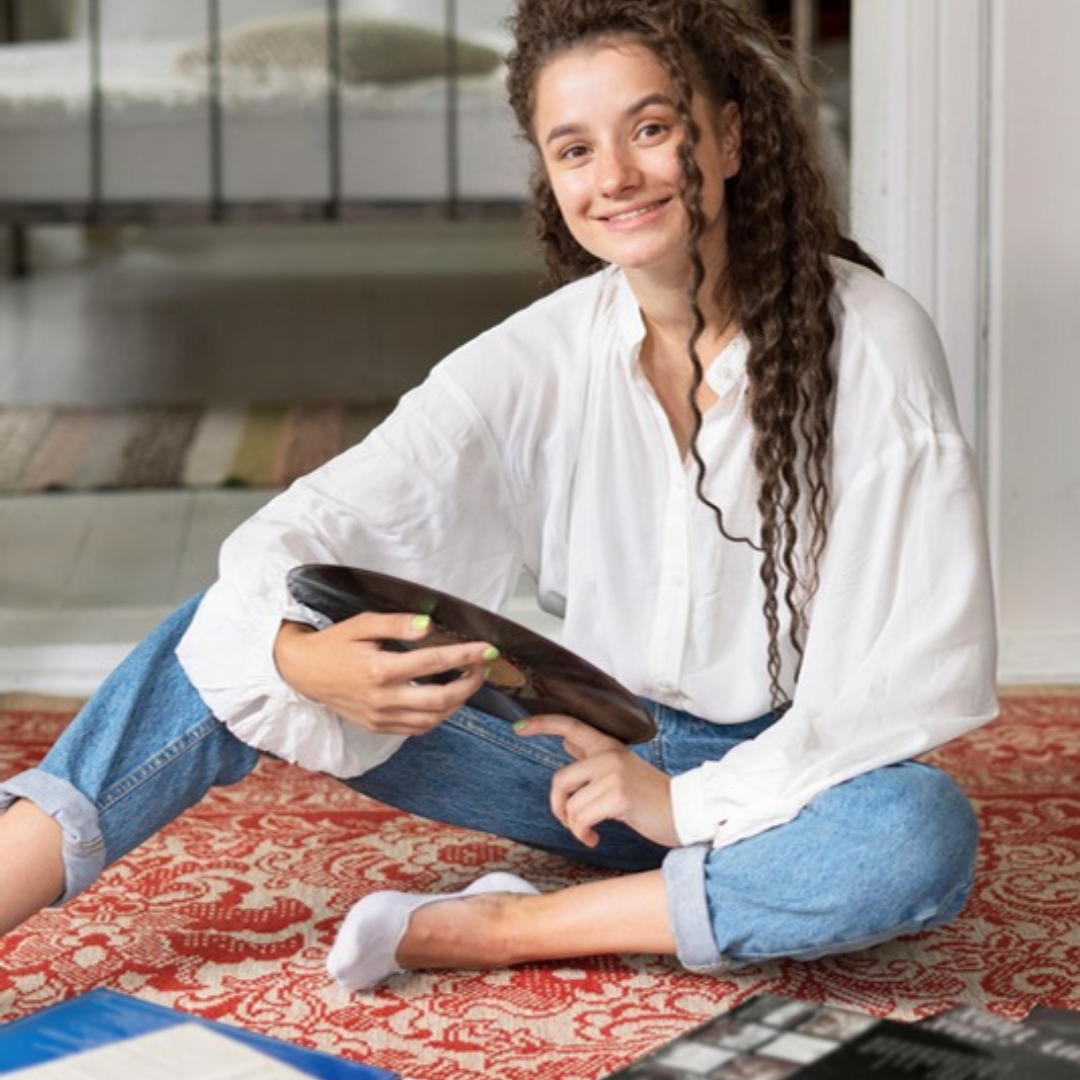 CASTING PREMIER ROLE : JEUNE FEMME POUR LE COURT-METRAGE « SUR LE FIL »