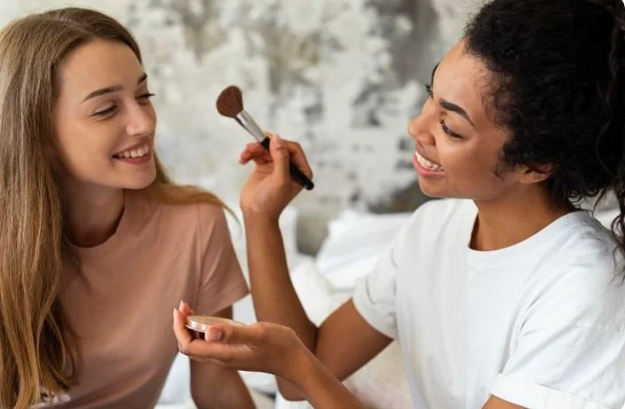 CASTING PUBLICITE MAQUILLAGE : COMEDIENNES (Format UGC)