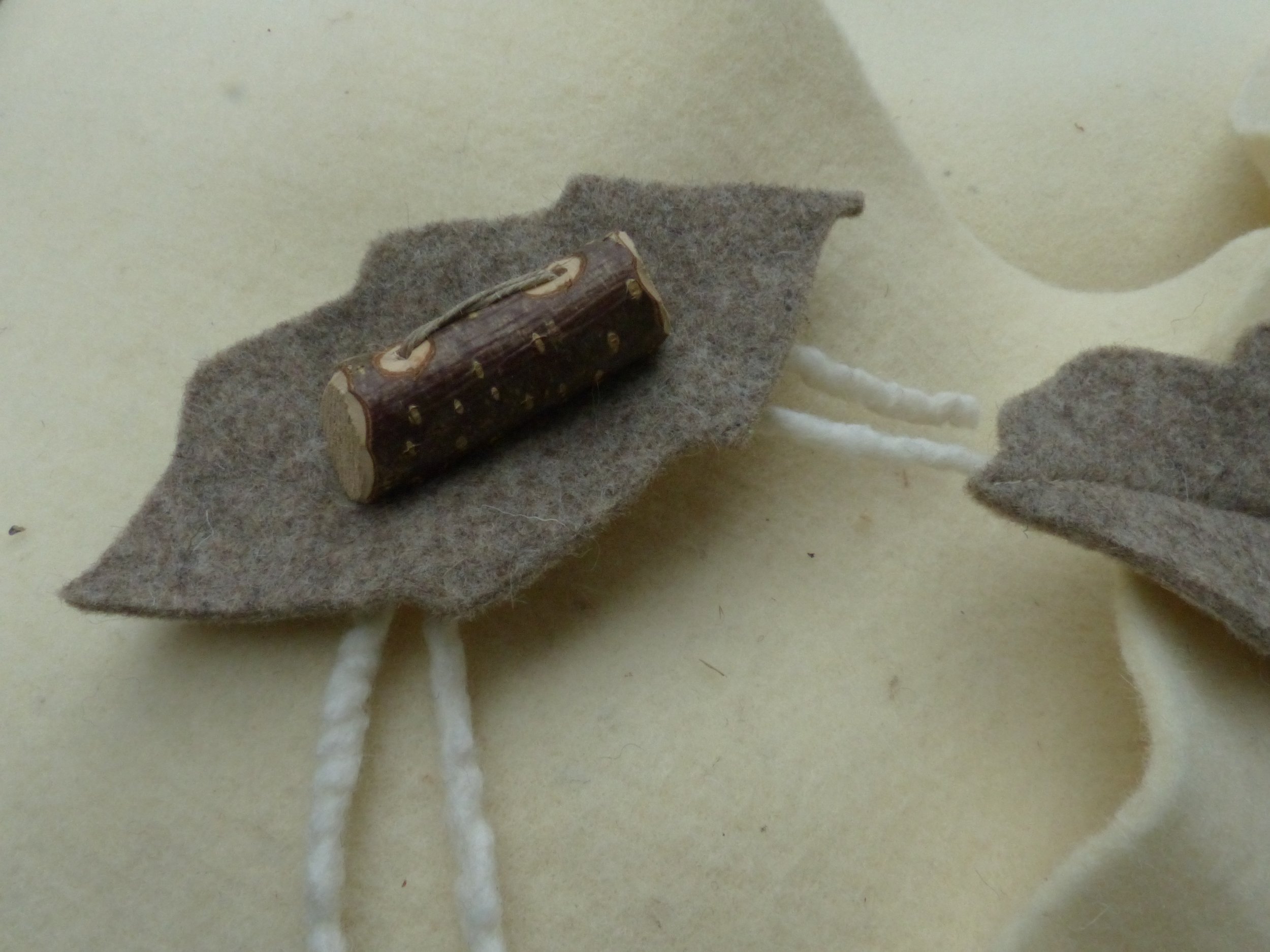 Toggle detail on medium and larger pet shrouds