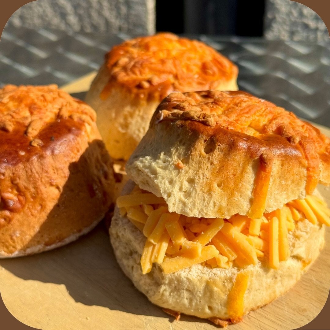 Have you tried our freshly baked cheese scones yet? They&rsquo;re the perfect treat to satisfy your cravings with an ultimate cheesy goodness! 😋🧀

#bakery #cheesescones #foodie #cheese #EasyOrdering #cafe #FreshFlavors #delightfuldeliveries #TheB