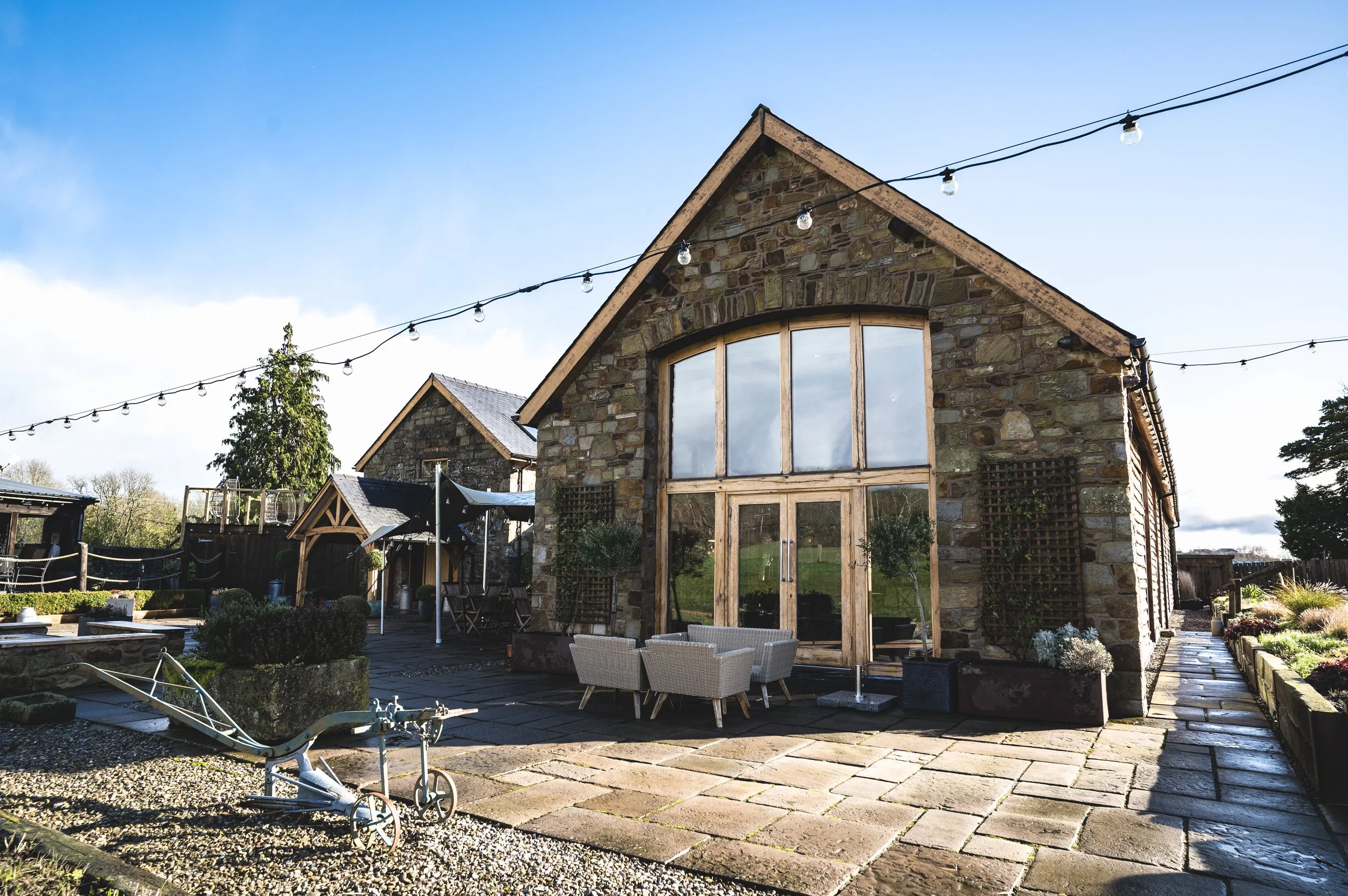 tower hill barns wedding photographer