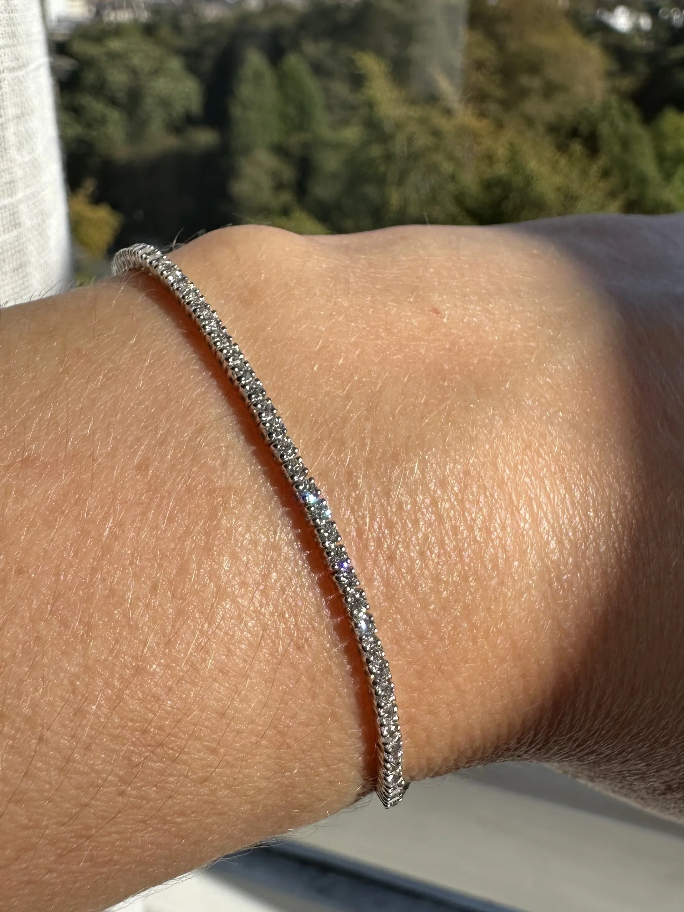 18ct white gold diamond bracelet