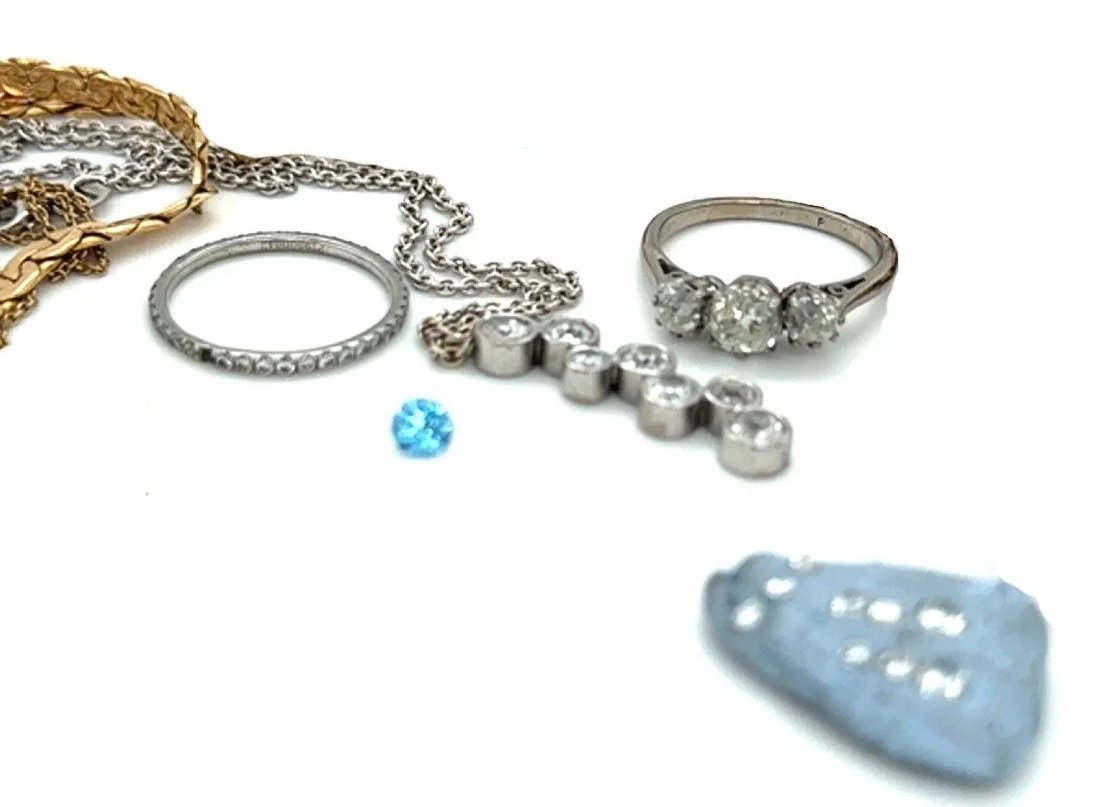 Angela’s inherited diamond jewellery before remodelling