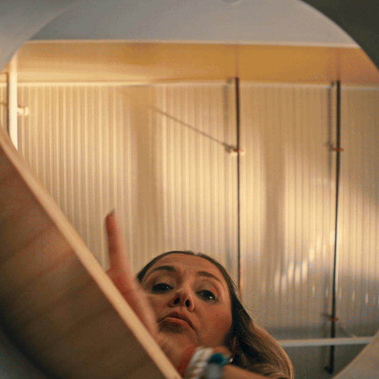 adc-freestyle-mulitcultural-dtc-fy2024-q4-duo-english-97583-ezgif-com-video-to-gif-converter-3_orig.gif