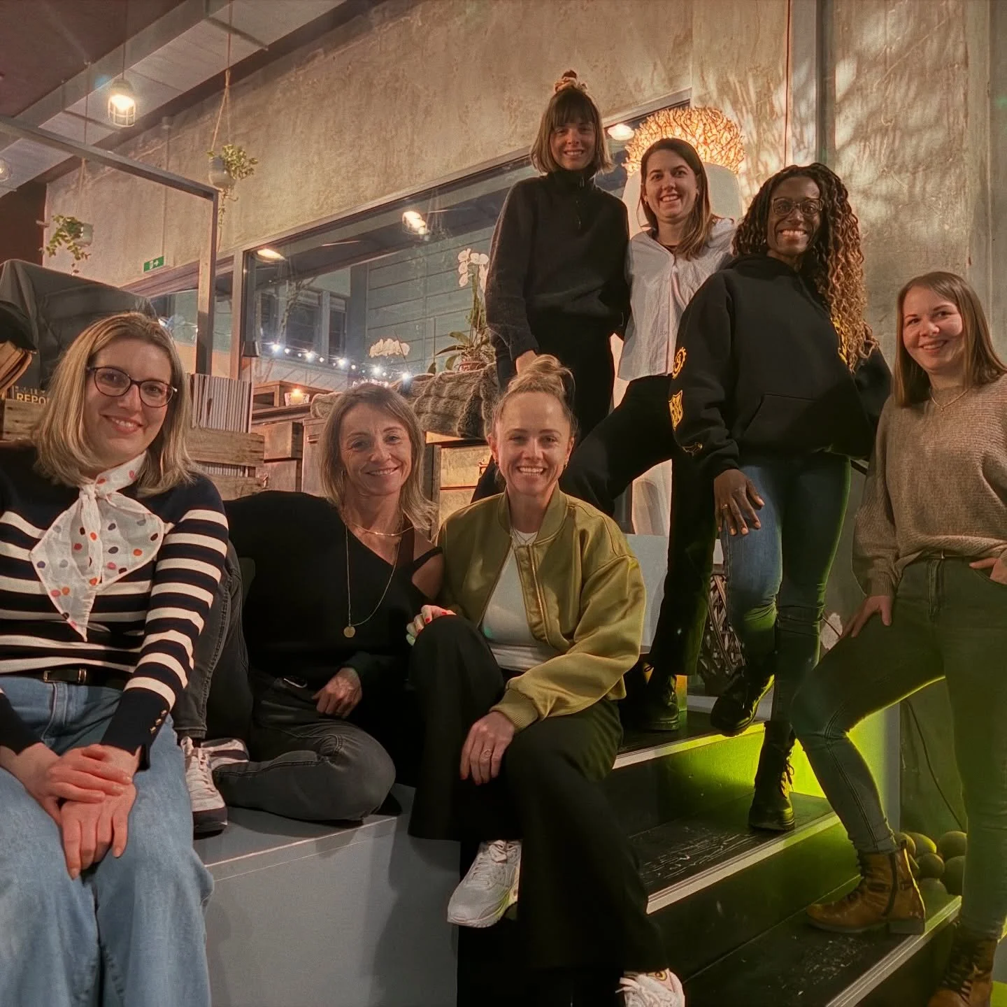 Soulspace ist mehr als ein Raum. 
Mehr als ein Stundenplan.
Mehr als ein Ort f&uuml;r Yoga oder Training.

Soulspace sind Menschen. 💖
Menschen, die vorbereiten. Die Stunden durchdenken. Die Playlists erstellen. Die Sequenzen schreiben. Die Energie h