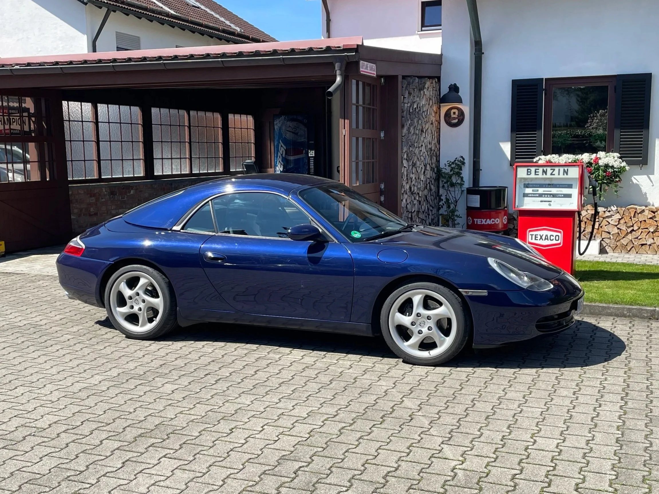 Porsche 996
