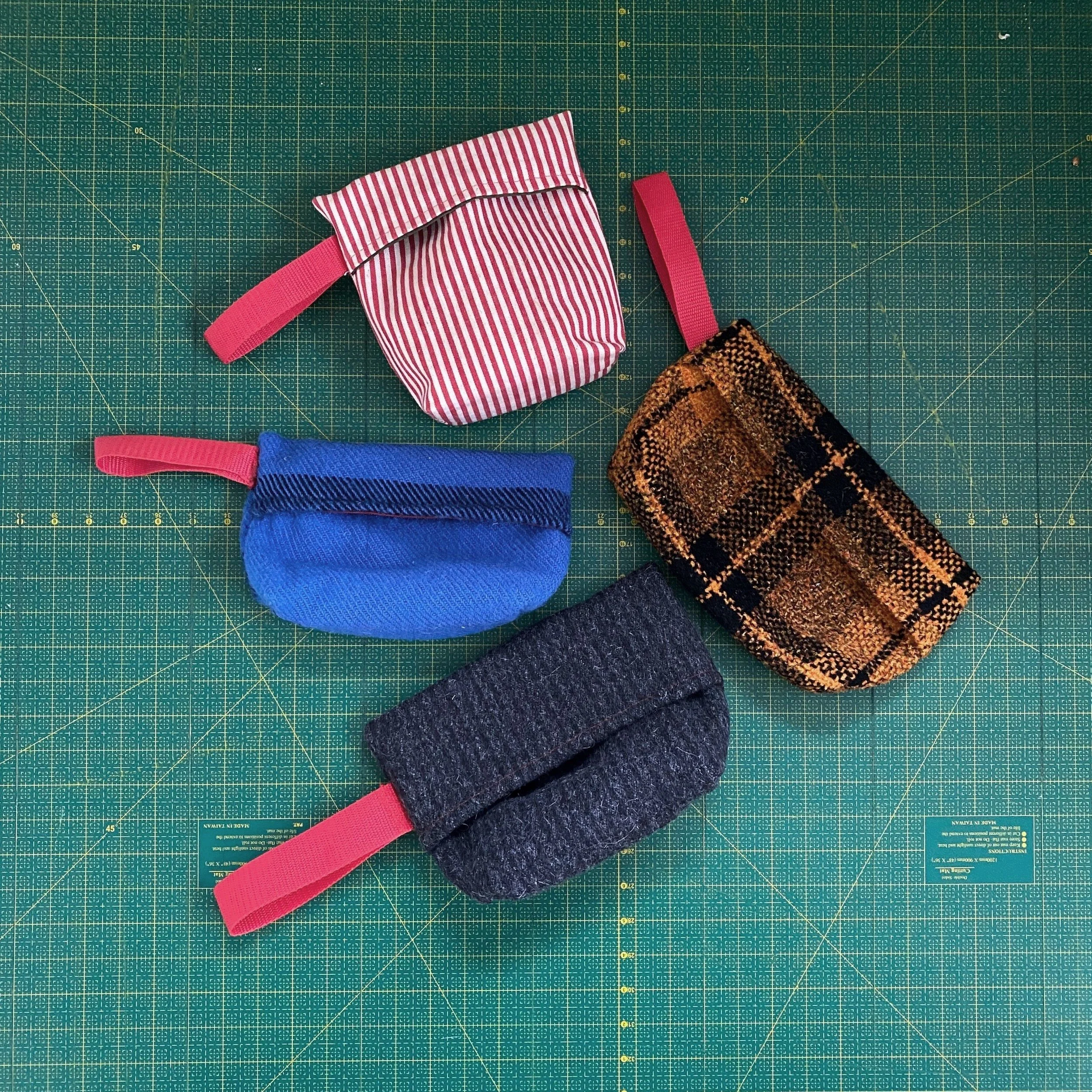 POUCHES