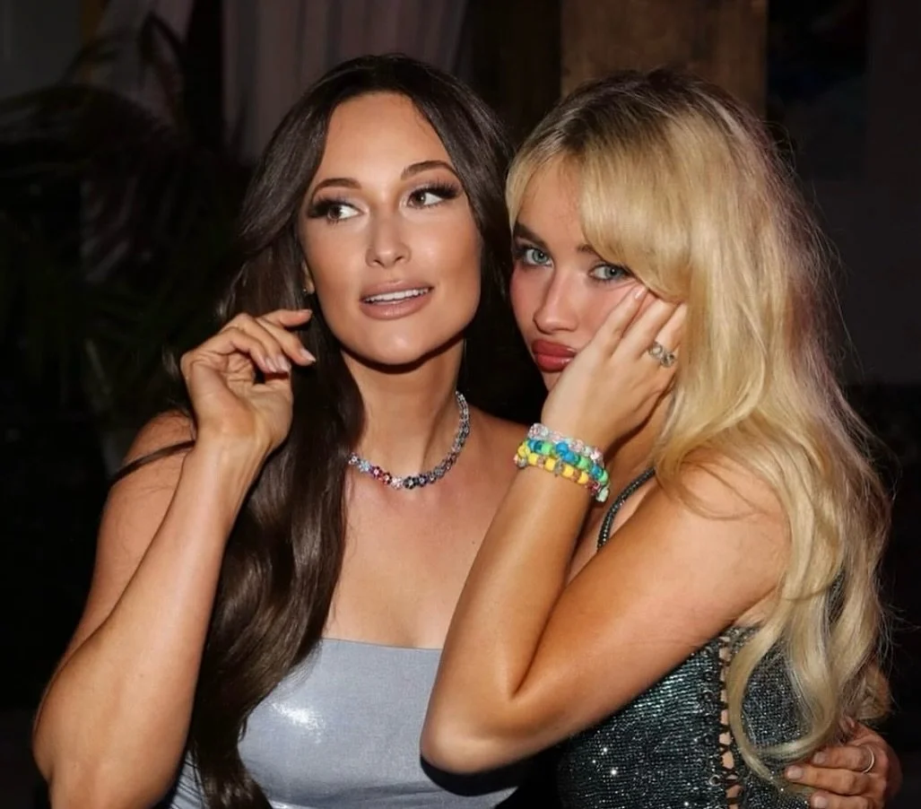 ✨ An unforgettable glow for an unforgettable moment
It was truly an honor to tan the radiant Kacey Musgraves last year ahead of her surprise Outside Lands appearance with Sabrina Carpenter, a Golden Glow made for the spotlight. 🌟 

#spraytan #sprayt