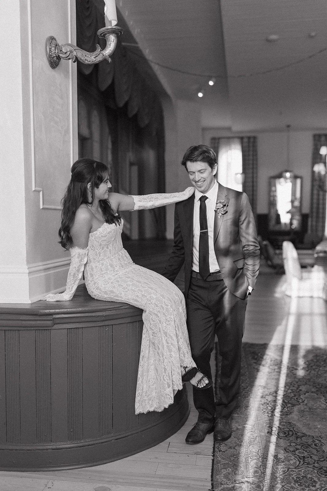 MollieSuzannePhotography_jon-kristin-wedding_sneakpeek45_websize.jpg