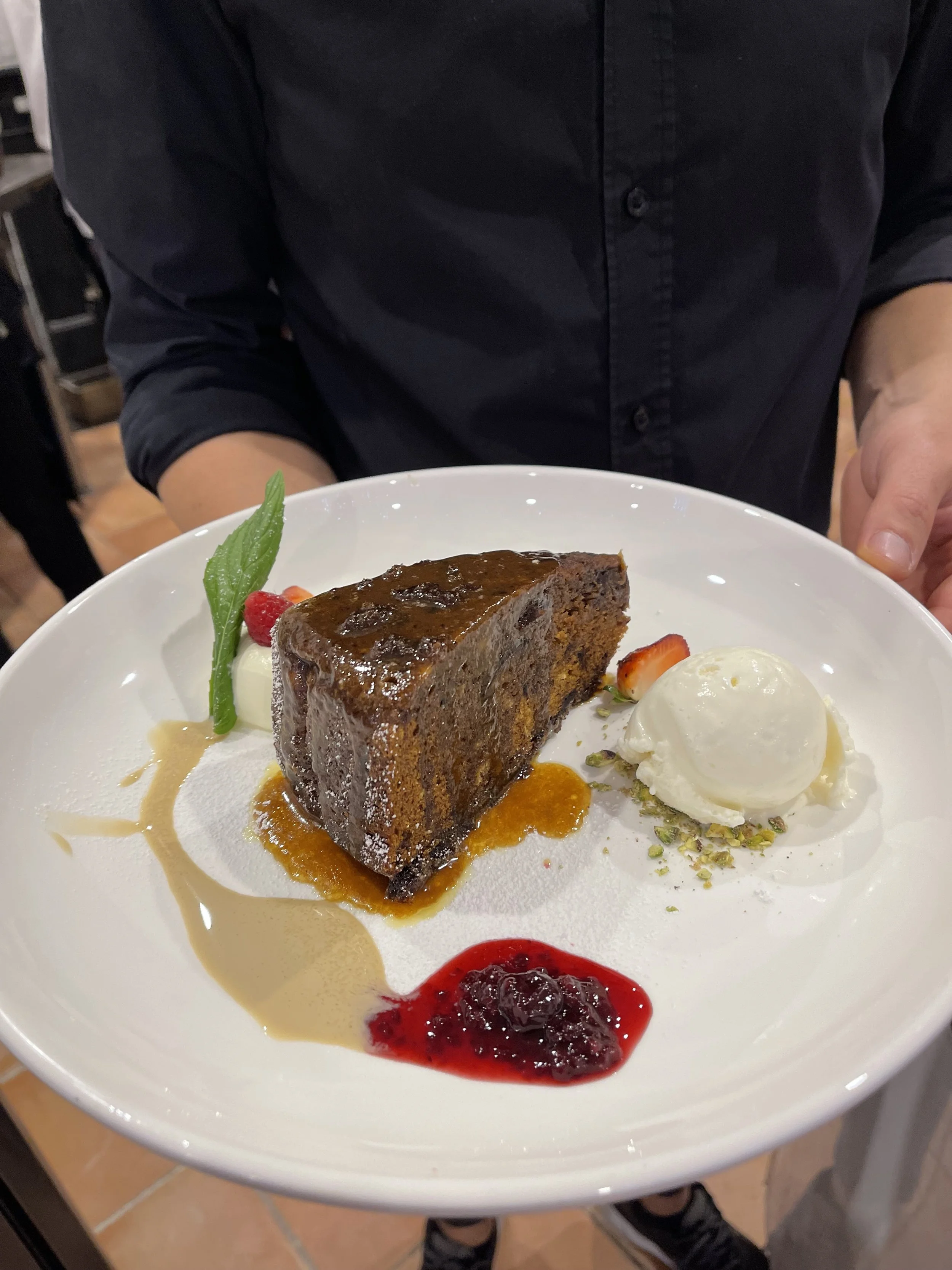Sticky date pudding Special