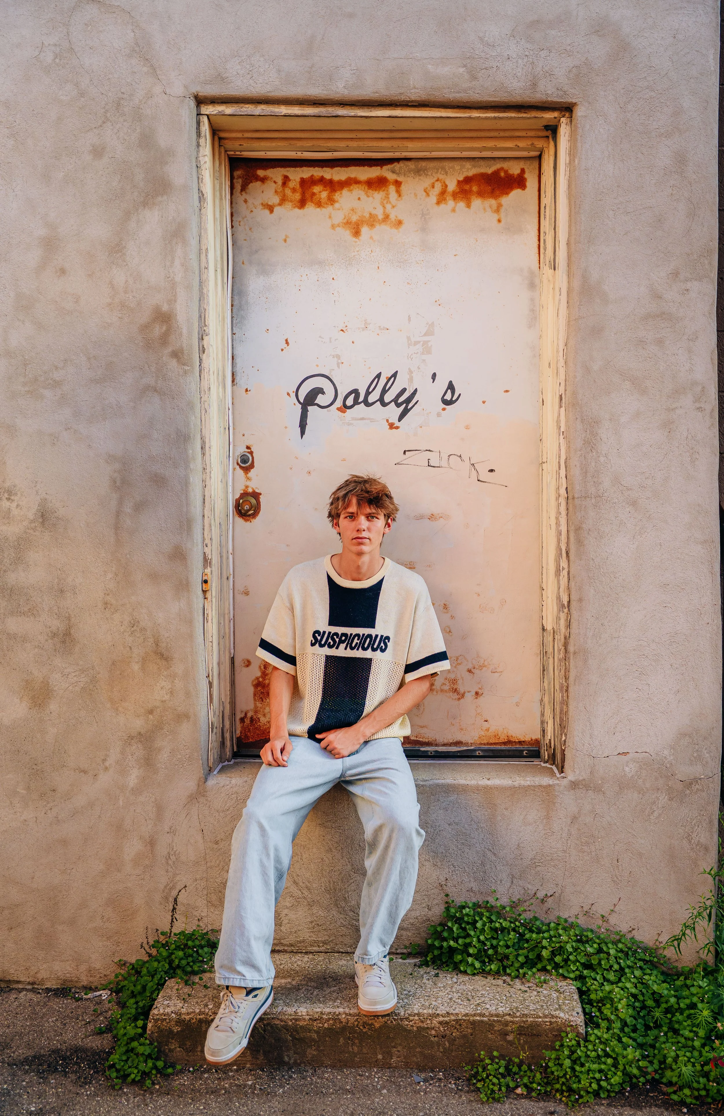 091825 August Zoet Senior-48.jpg