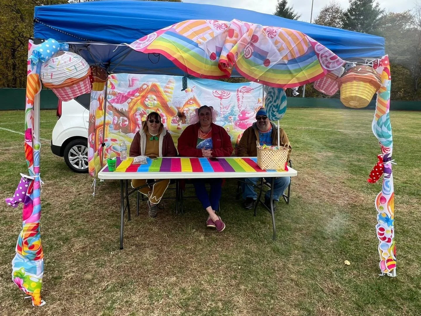 WMPM had an extra SWEET time at Farmington Parks and Recreation Department 2025 Walk Through Spooktacular yesterday afternoon!! 🍭🍬🎃
We hope everyone has a spooky, fun filled Halloween! 🧡