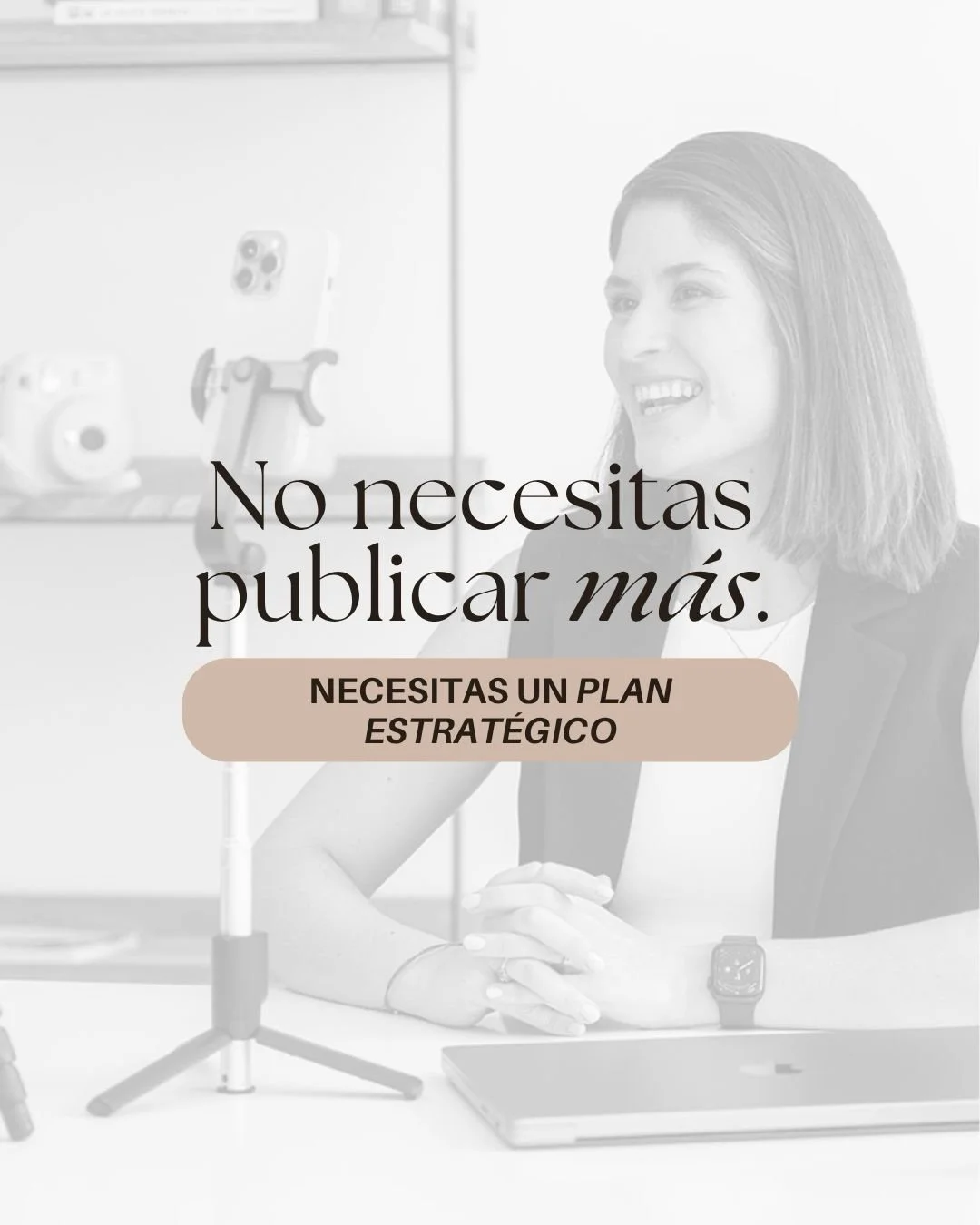 A veces no te falta contenido.

Te falta orden y direcci&oacute;n.

Puedes tener fotos, ideas, textos, recursos&hellip; y aun as&iacute; sentir que todo va por separado.

Puedes estar publicando 24/7 y sentir que nadie entiendo lo qu&eacute; haces. T