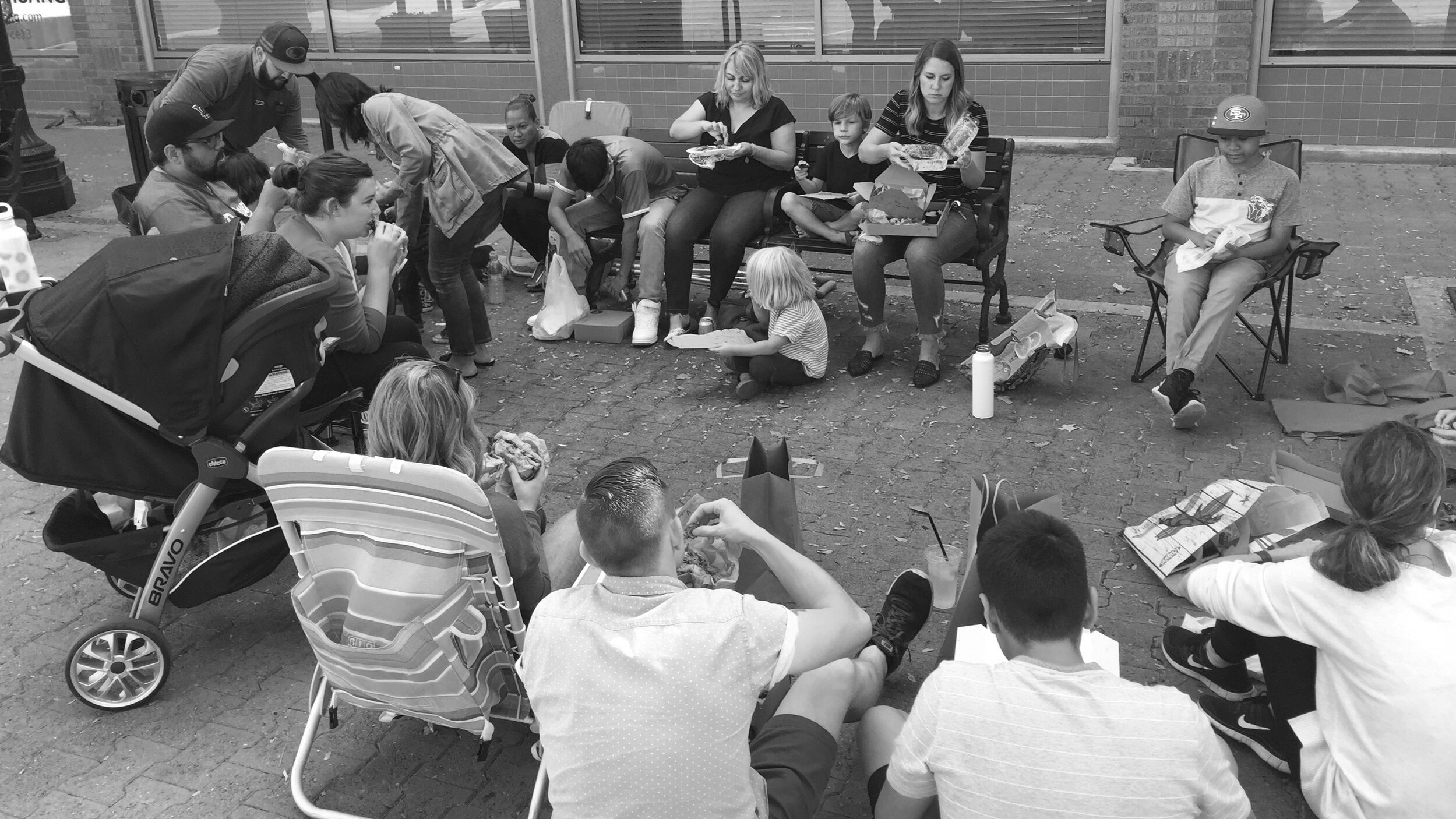 Picnic in the Promenade this Sunday