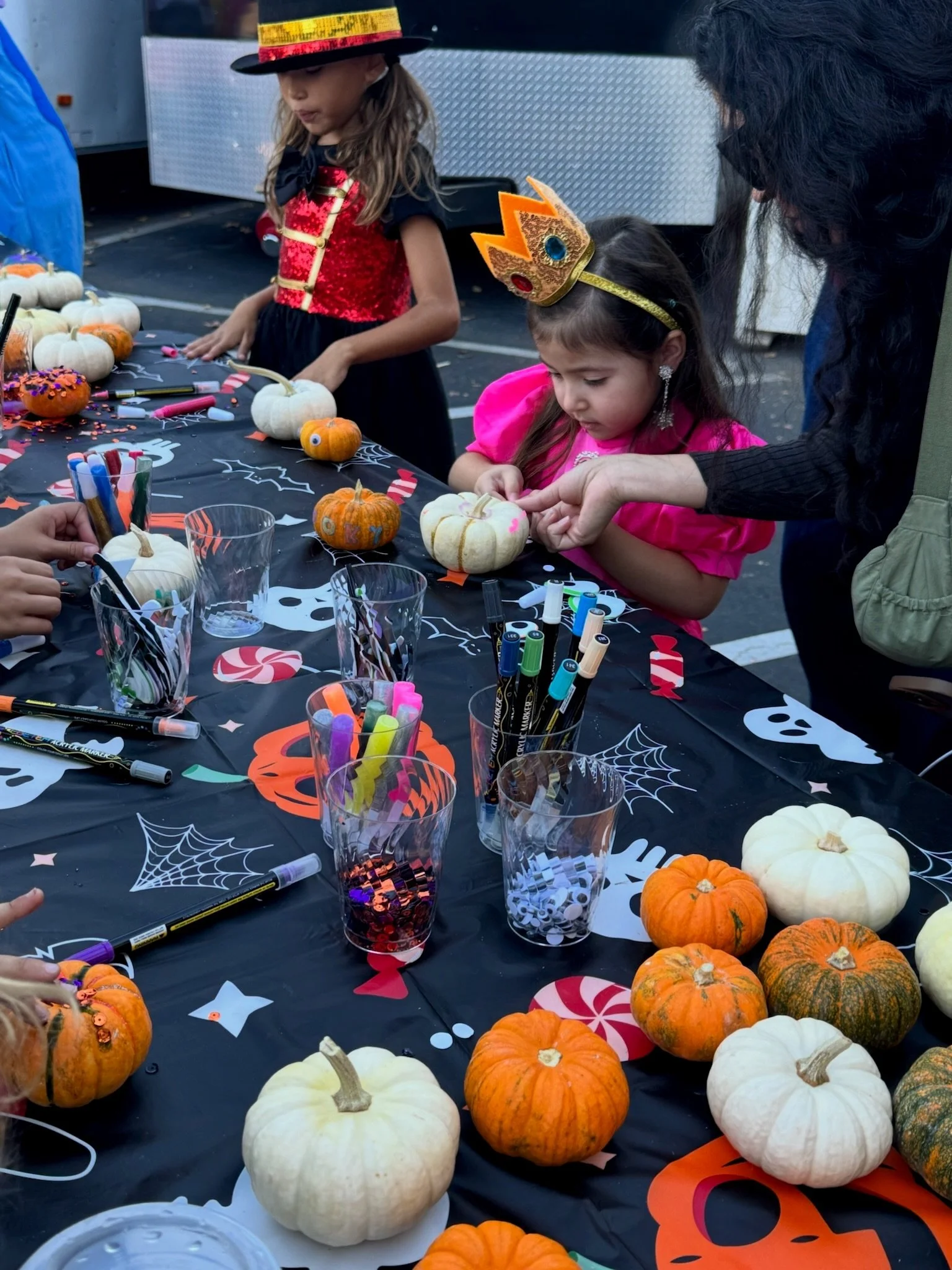 Boo Bash, baby! 🎃👻
Spirits were HIGH, treats were plentiful, and our favorite little monsters came ready for a frightfully good time!!
You brought the spooky spirit, Impact! 🐺