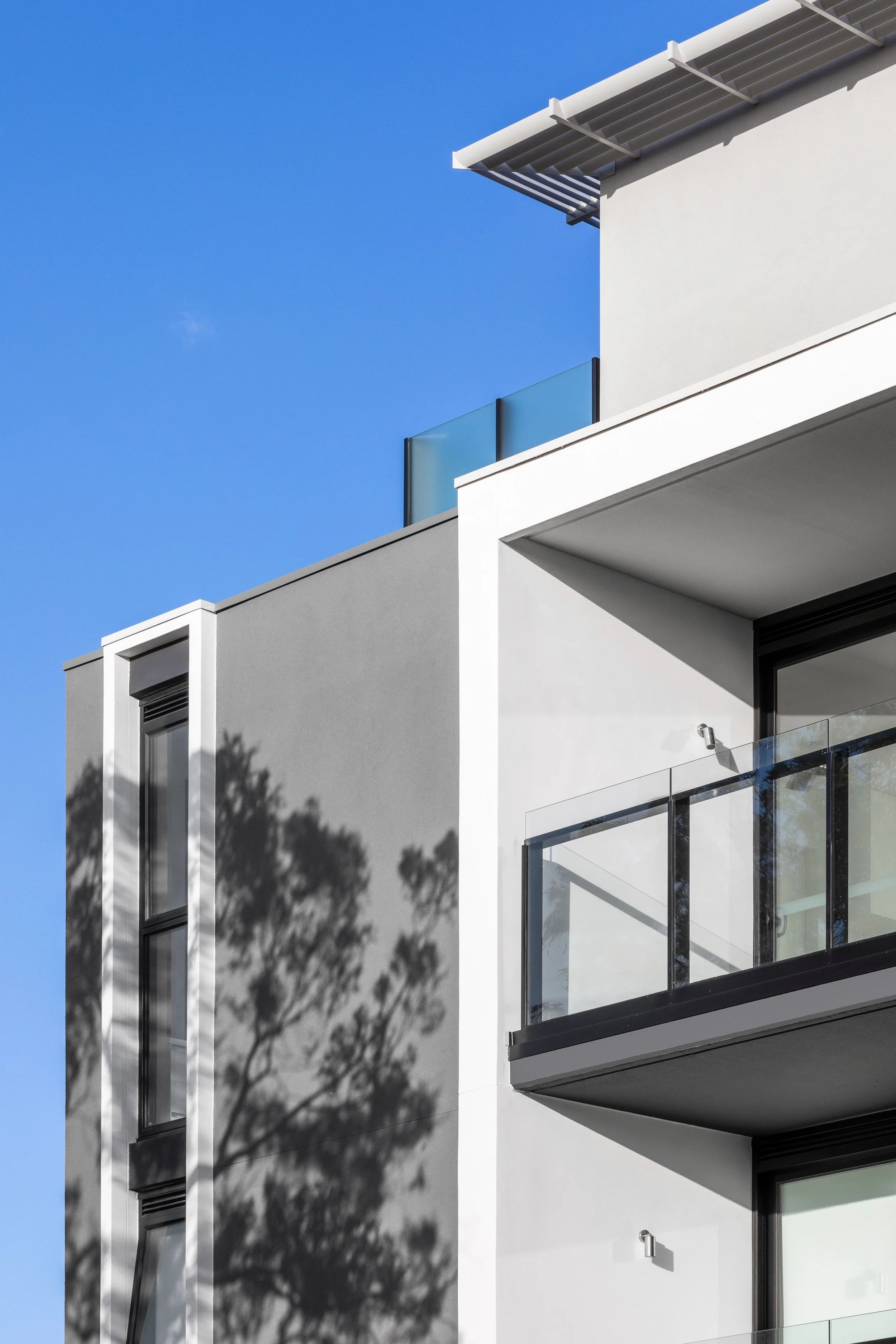 COMP r-architecture-updbdgKxp5k-unsplash.jpg