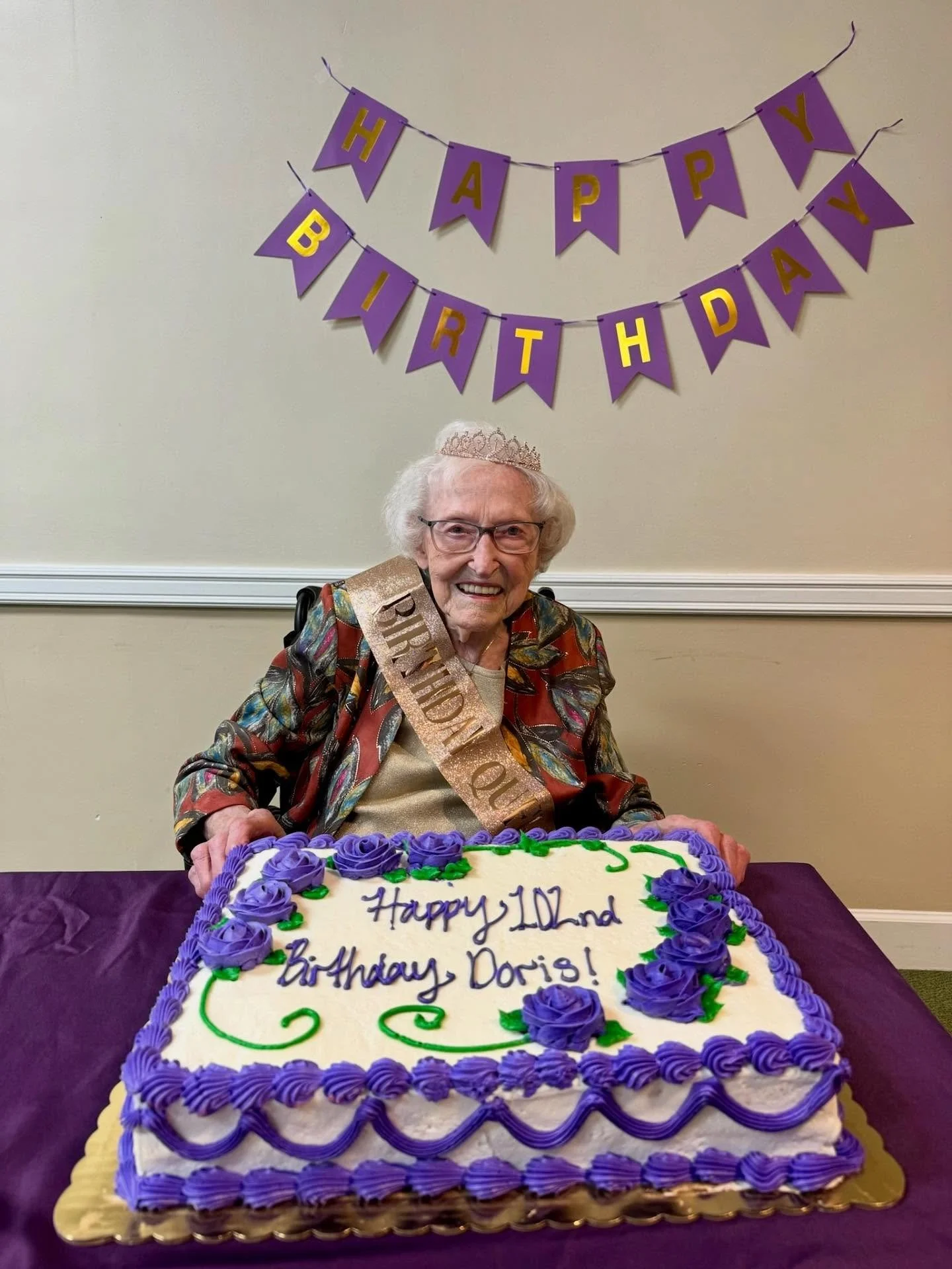 🎂💃 Doris turns 102! 💃🎂

Doris proves age is just a number, and she&rsquo;s 102 reasons why! From crunching numbers as an accounting whiz to leading clubs and spinning through life with big band tunes, Doris has done it all with style, grace, and 