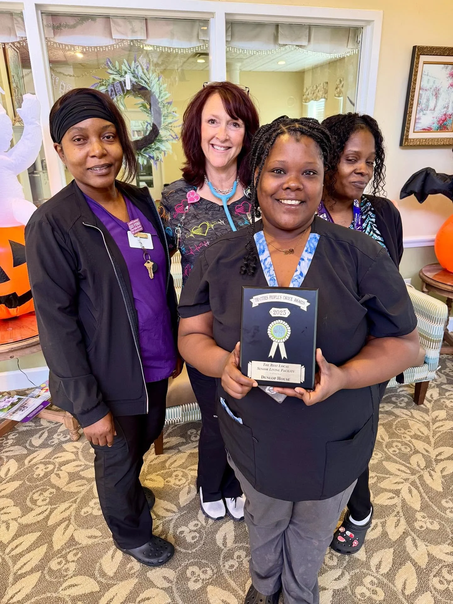 Dunlop House Assisted Living & Memory Care has been named the 2025 Best of the Best – BEST Senior Living in the Tri-Cities for the fifth year in a row! π
Thank you to our residents, staff, families and Tri-Cities community – YOU mak