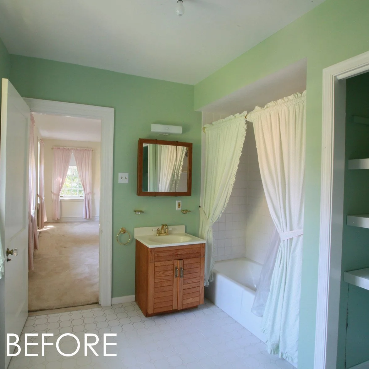 B02_INSTA BEFORE 8106 Seminole bathroom.jpeg