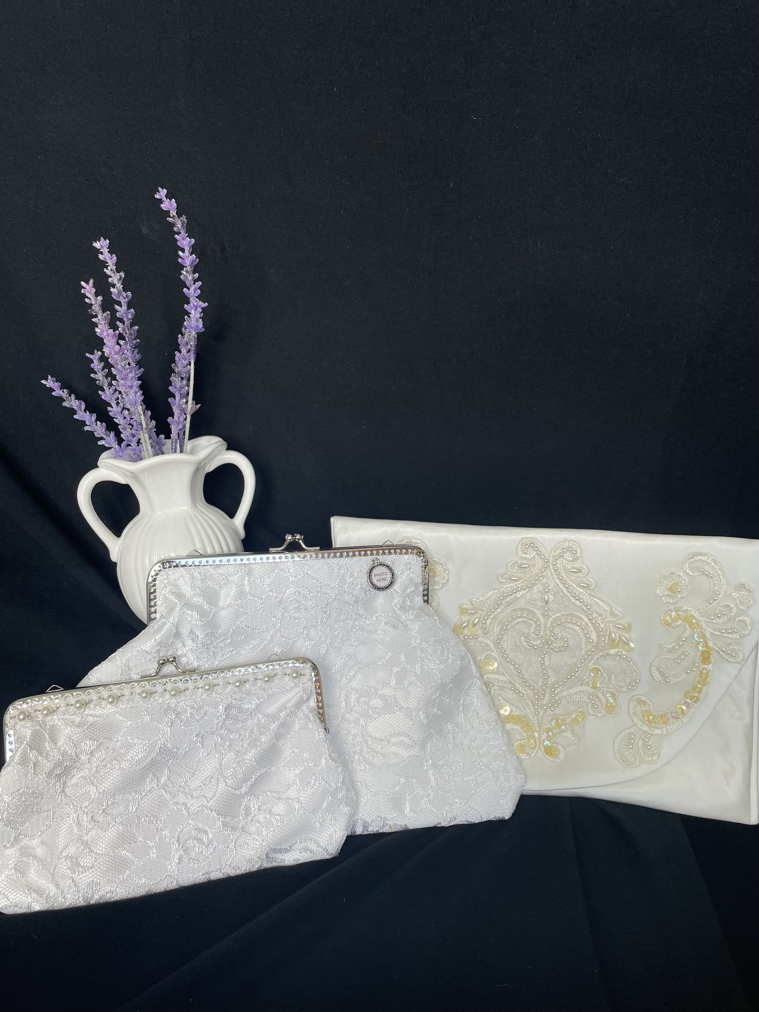 Tapestry Clutch Purse Vintage | Purses, Clutch purse, Zip around wallet