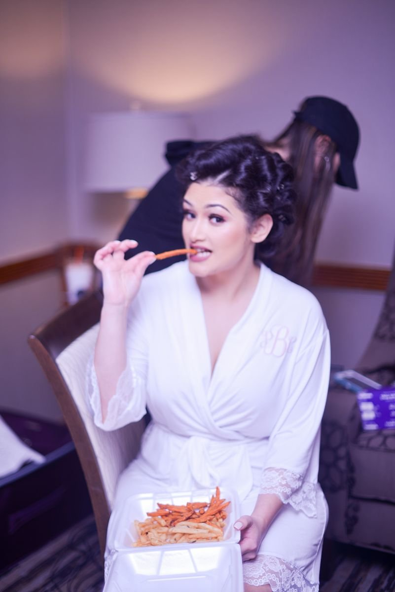 bride-eating-getting-ready