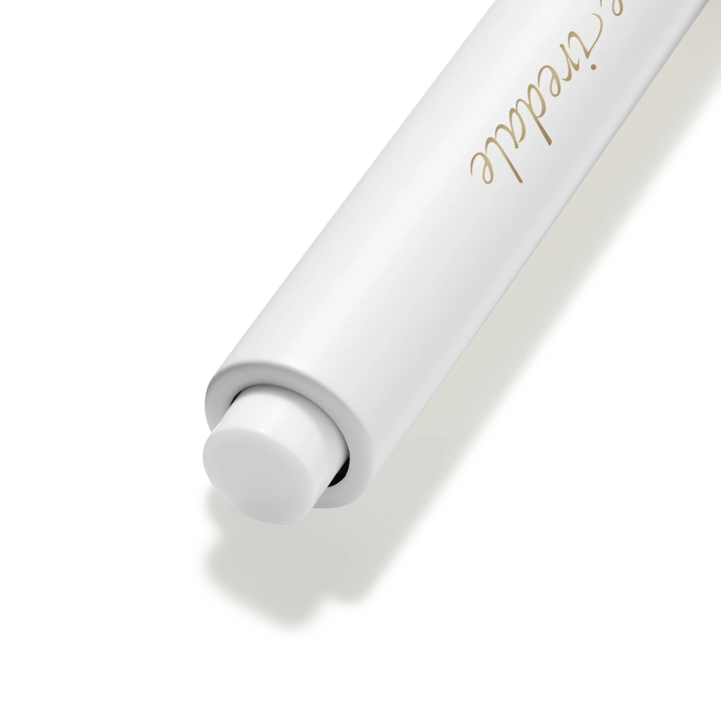 IC_SKINTUITION_CONCEALER_TIP_DETAIL_P06_237045_F.jpg