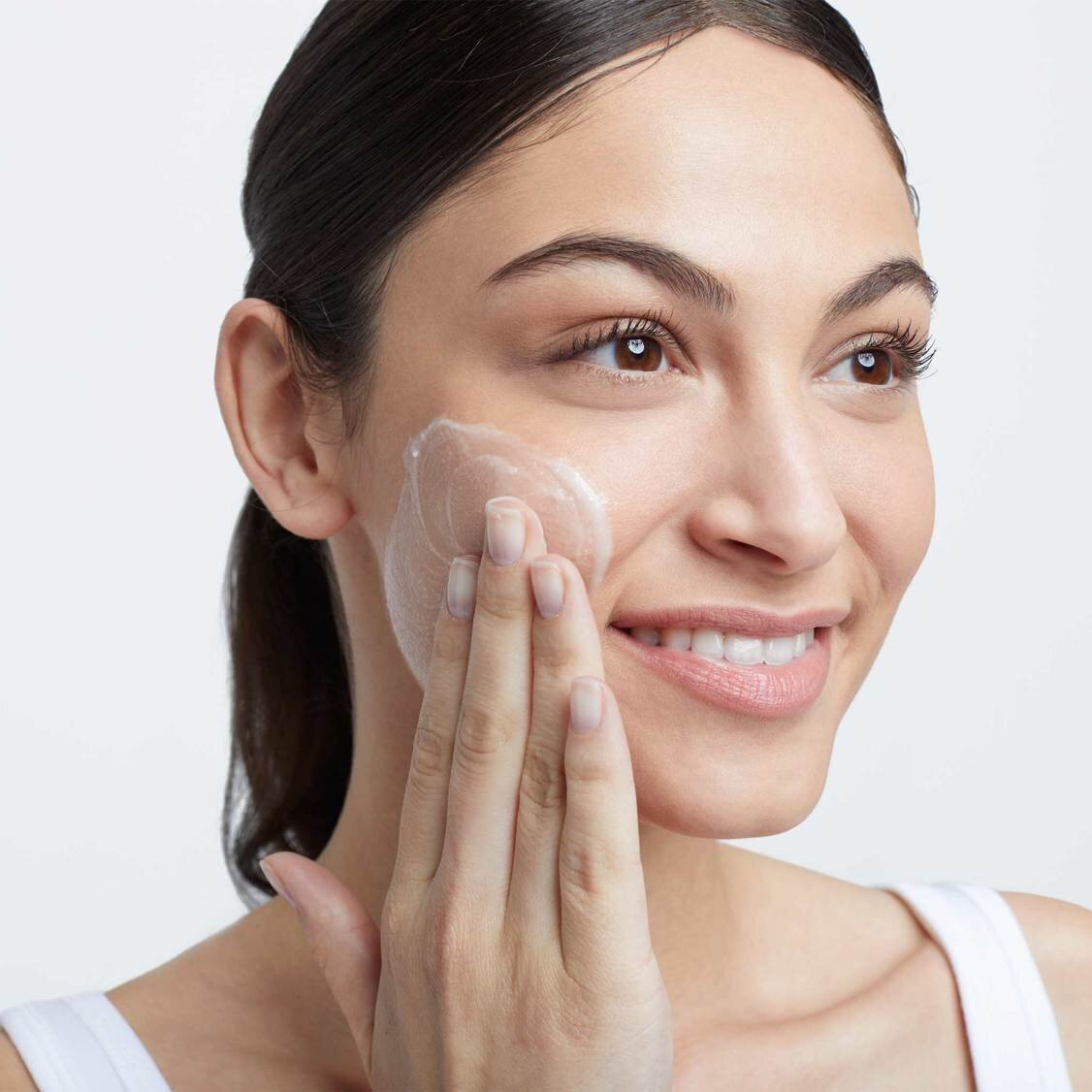 Precleanse-Balm_model_1126x1126.jpeg