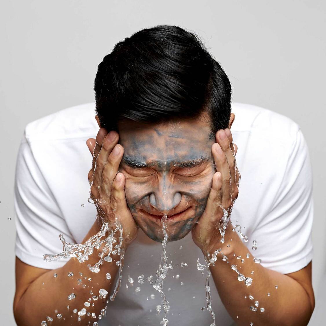 Active-Clay-Cleanser_Model_1126x1126.jpeg