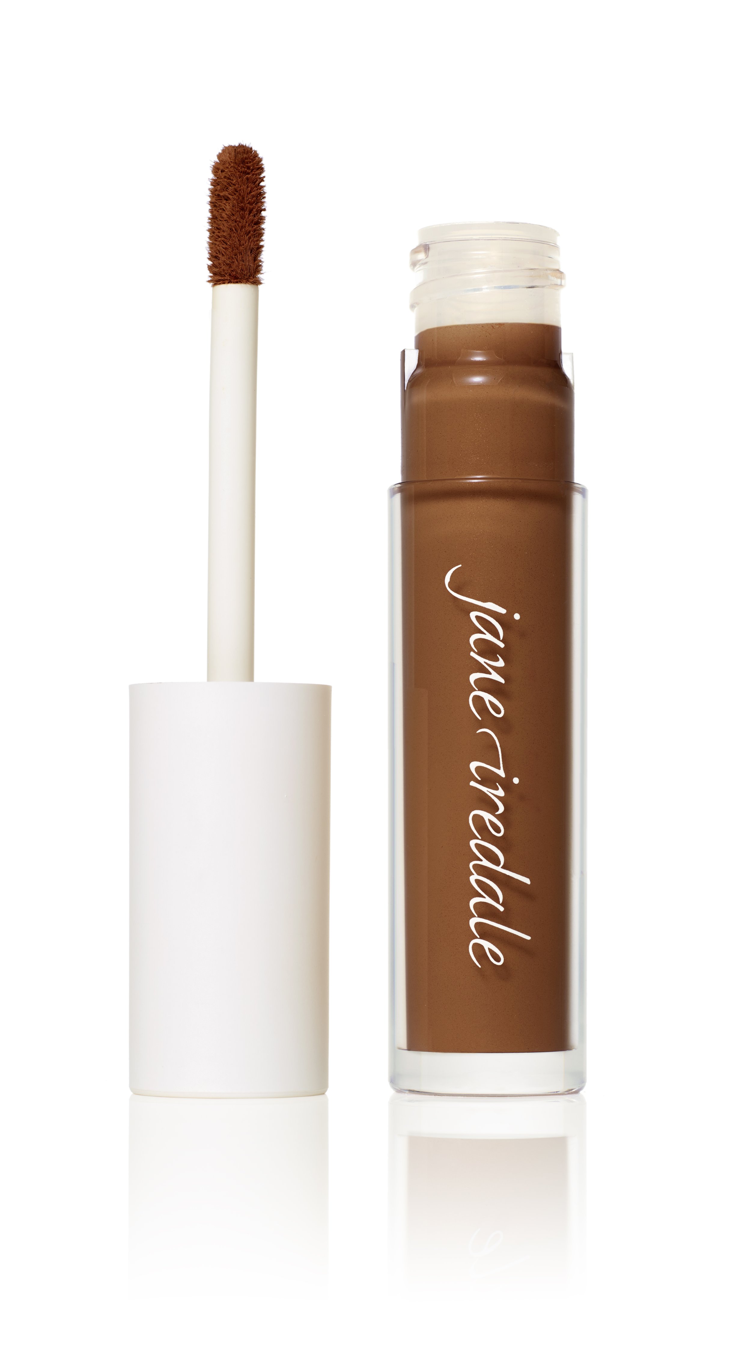 IC_PureMatchConcealer-HO-Soldier-CapOff-15.jpg