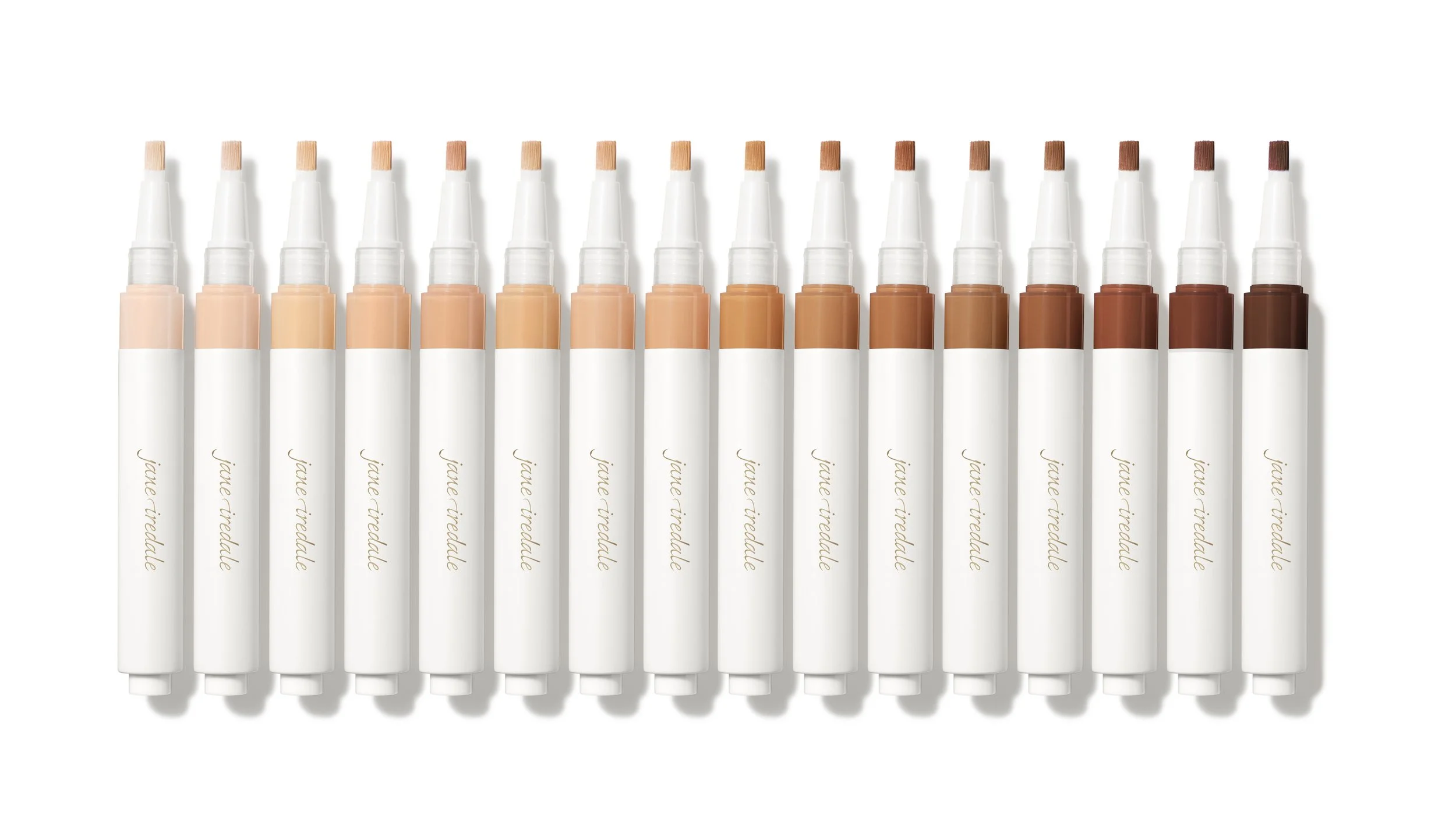 IC_SKINTUITION_CONCEALER_GROUP_OH_P07_237106_F.jpg