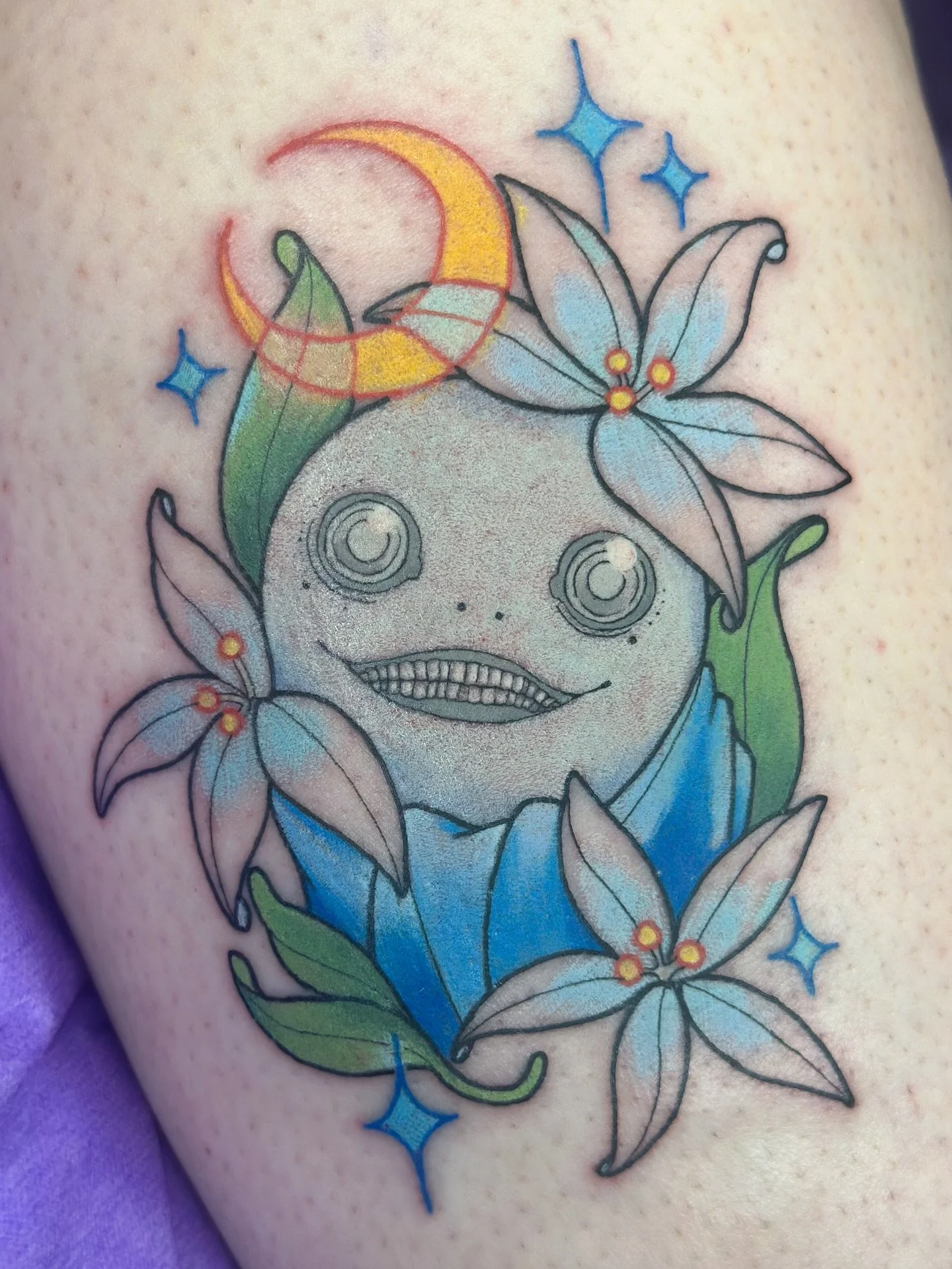 Emil !! ❤️ from my flash ! Would love to do more tattoos from nier replicant or automata - any of the clown robots in particular :3
.
See more predrawn designs like this one @bons.lagoon . Booking for October !
.
#latattoo #octattoo #nierautomata #ni