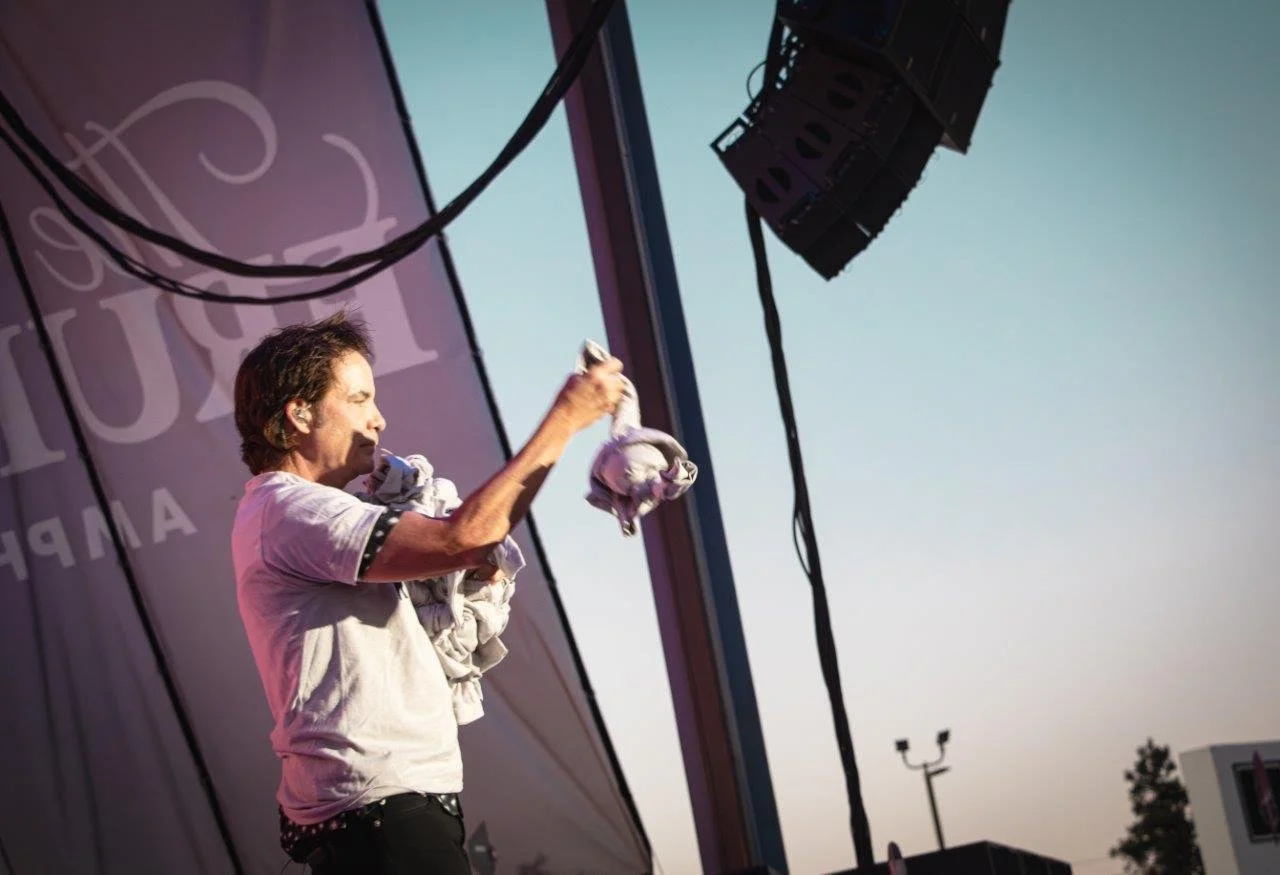 Train The Fruit Yard Amphitheater Modesto, CA — Melophile Media