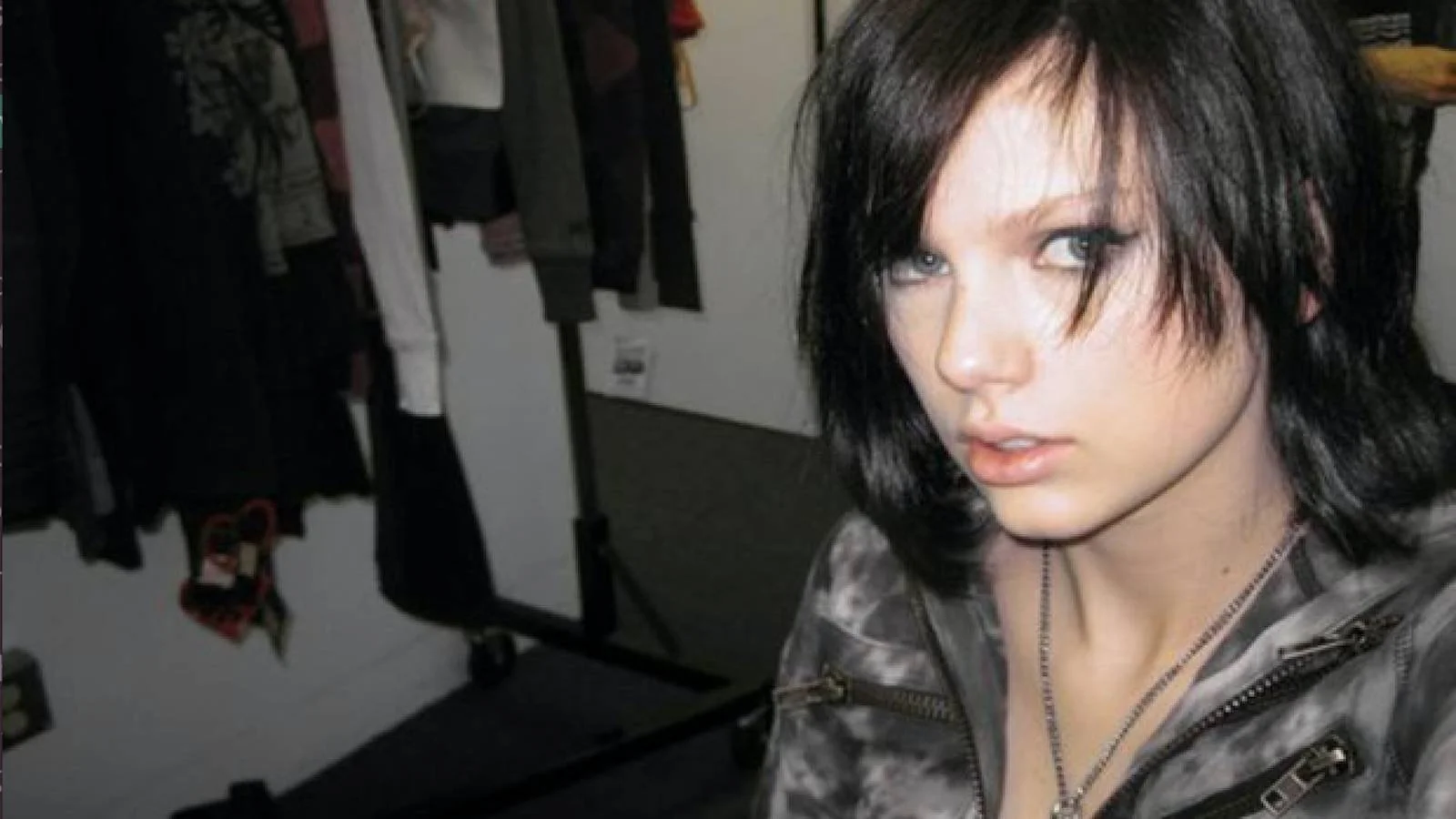 Taylor Swift for the Emo Kid Soul: A Guide to Her Most Emo Lyrics