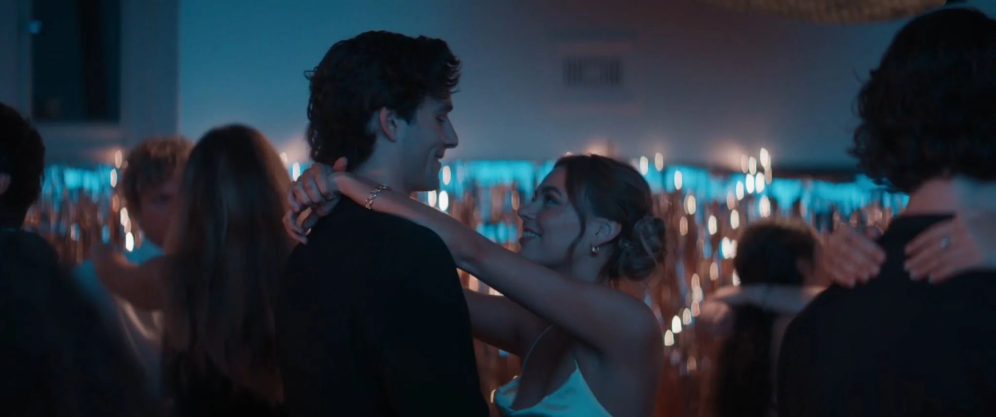 Camera: Arri Alexa Mini LF
Lenses: Atlas Orion Anamorphics