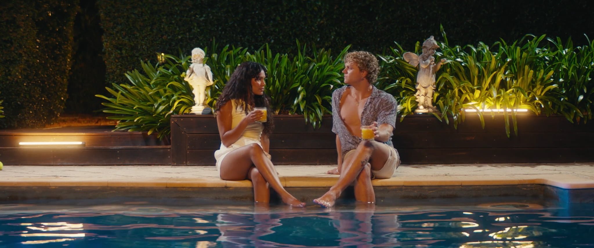 Camera: Arri Alexa Mini LF
Lenses: Atlas Orion Anamorphics